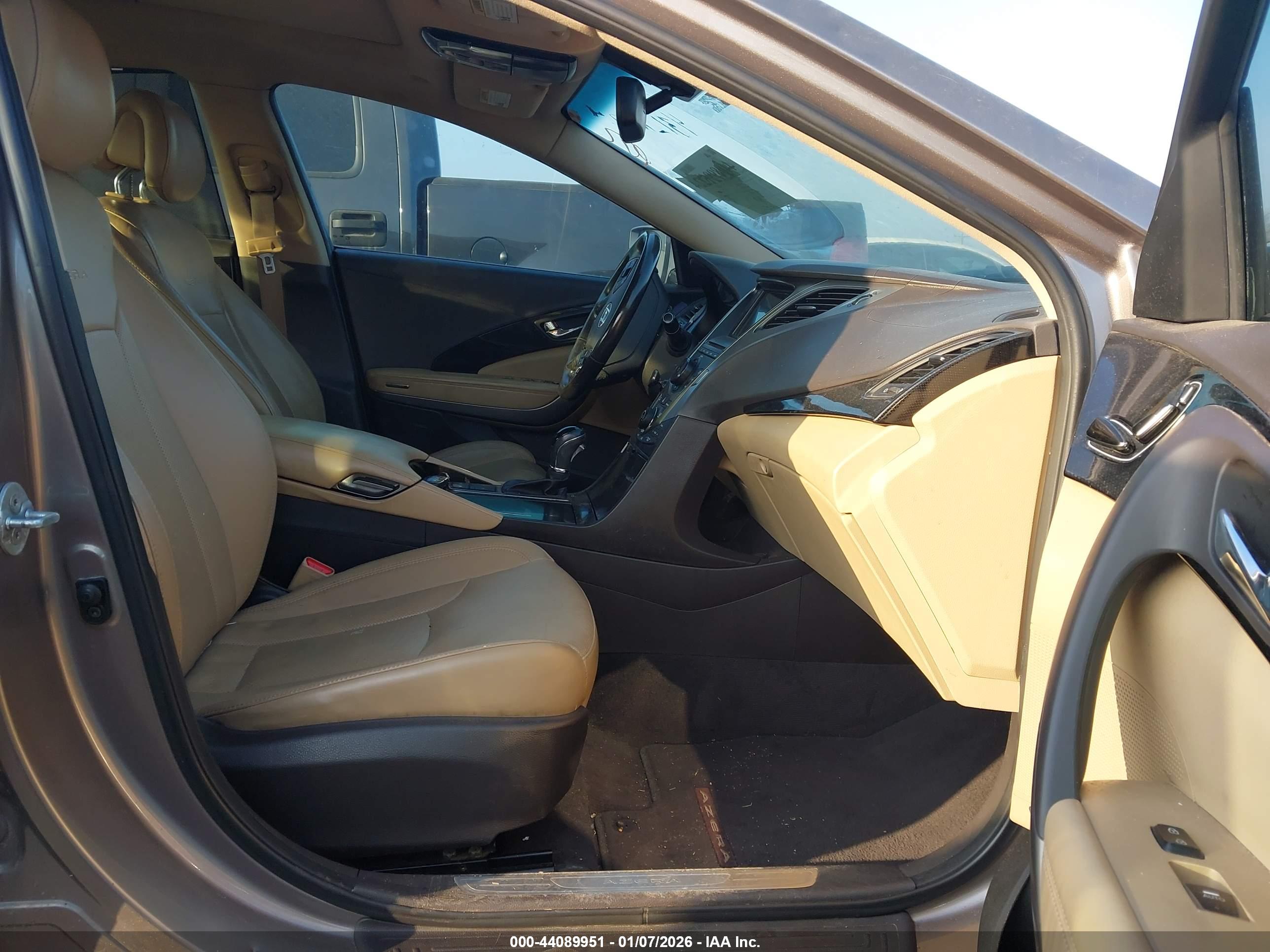 HYUNDAI AZERA image 5