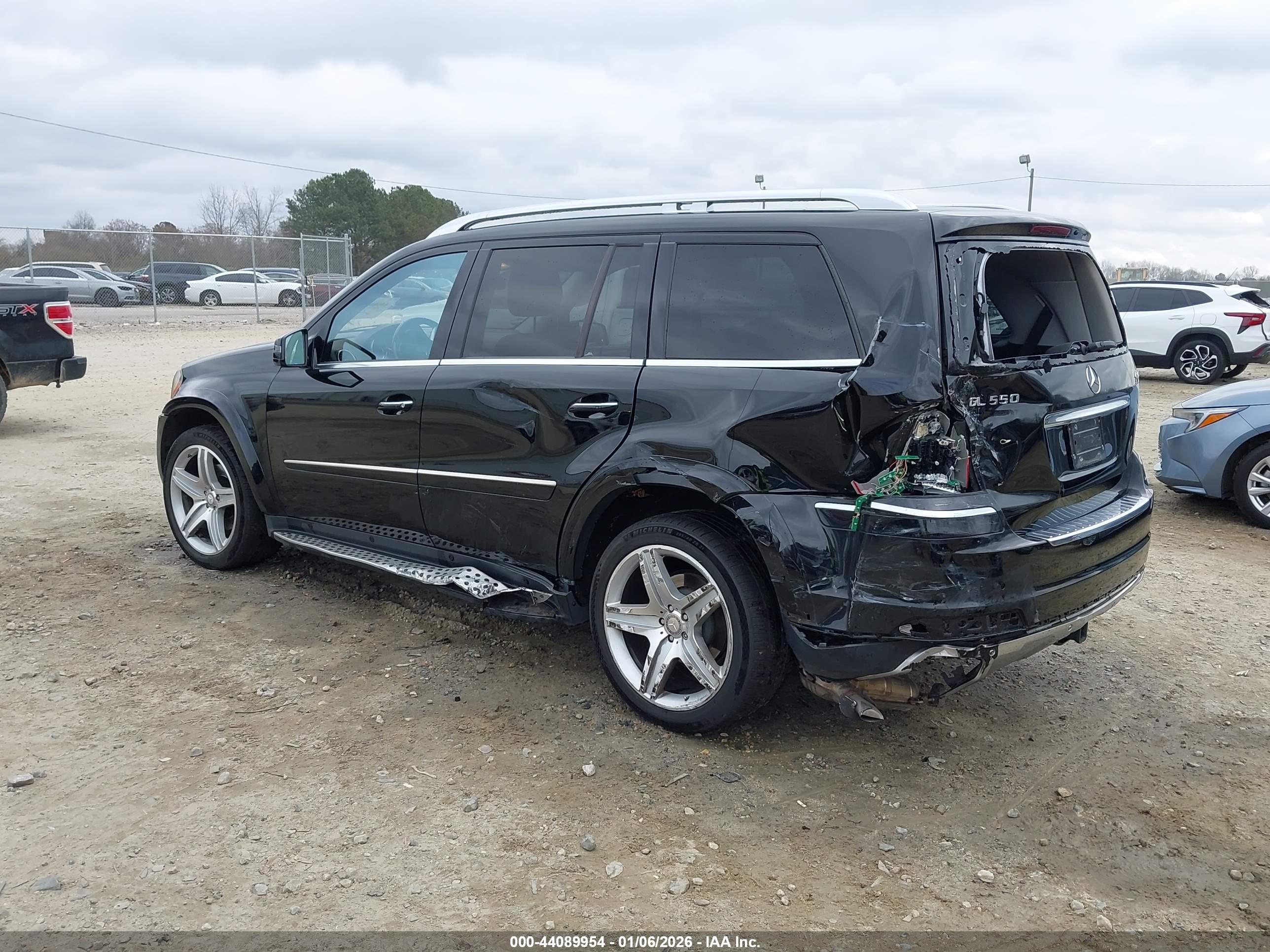 MERCEDES-BENZ GL image 3