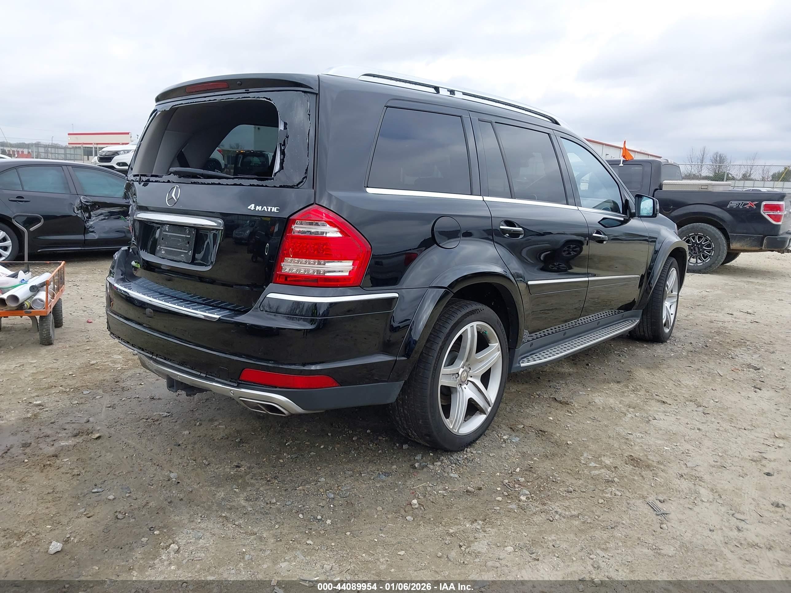 MERCEDES-BENZ GL image 4