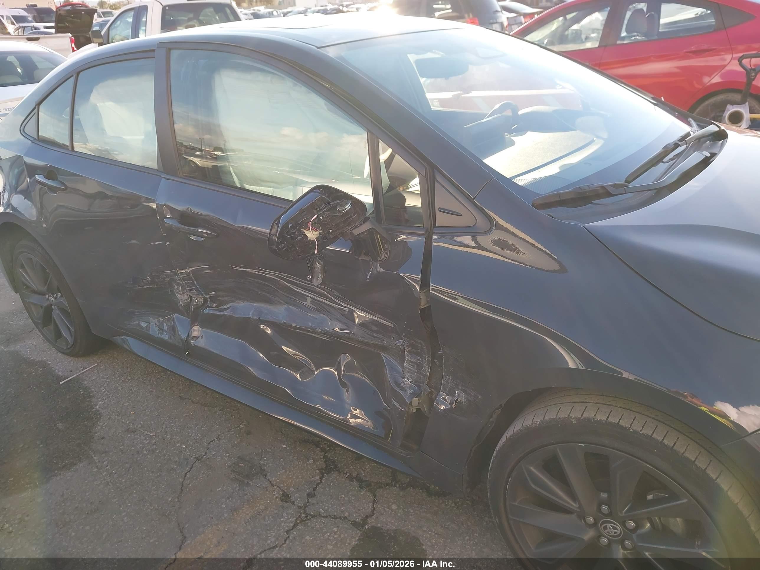 TOYOTA COROLLA image 6