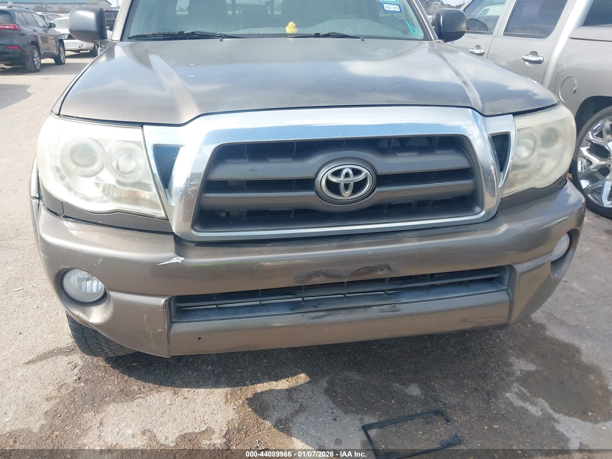 TOYOTA TACOMA image 6