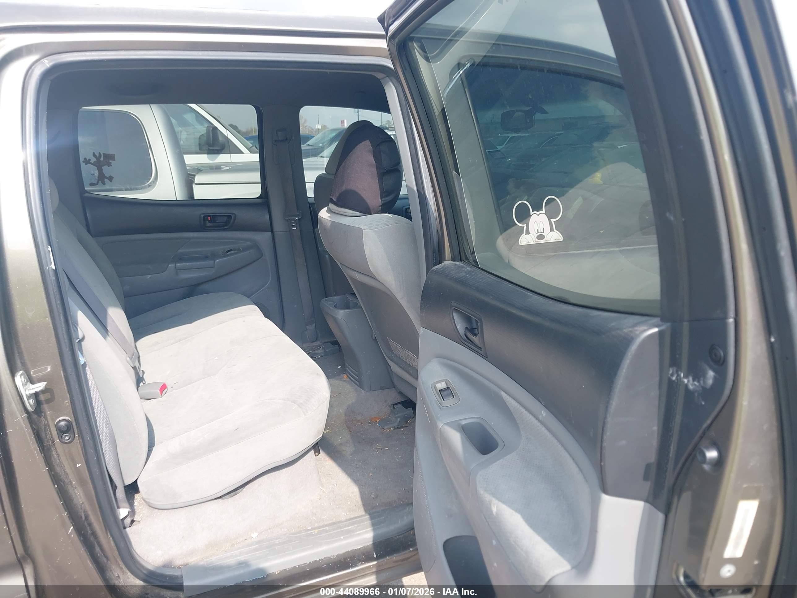 TOYOTA TACOMA image 8