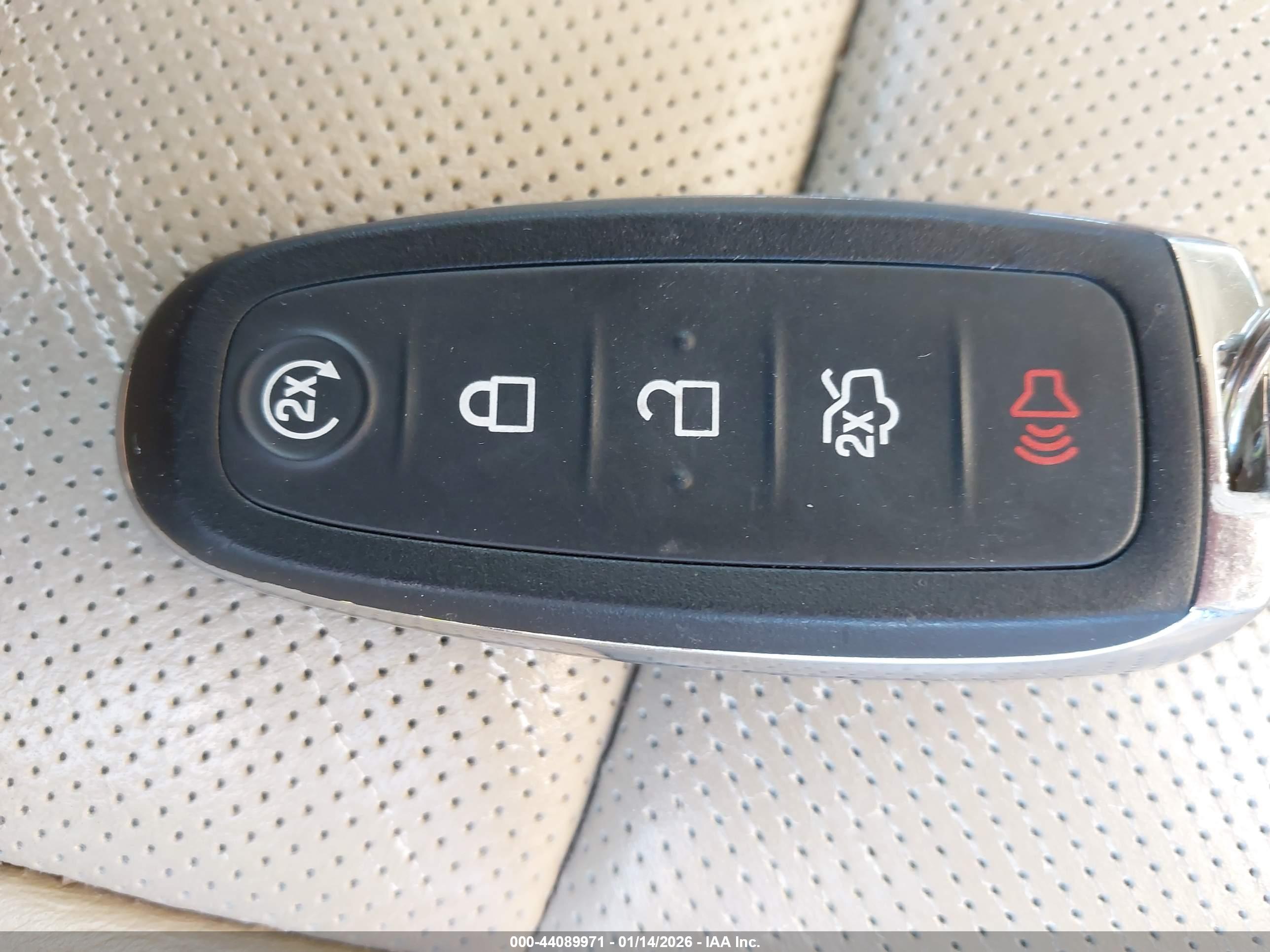 LINCOLN NAVIGATOR image 11