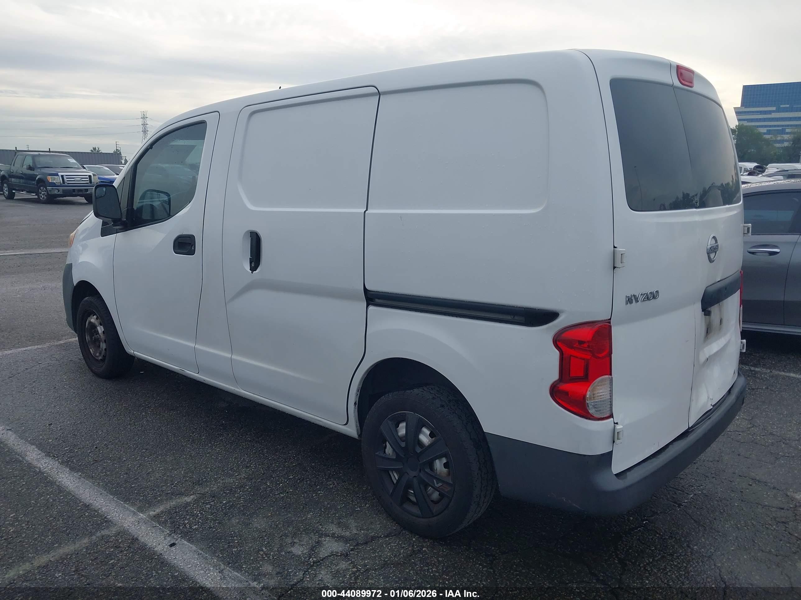 NISSAN NV200 image 3
