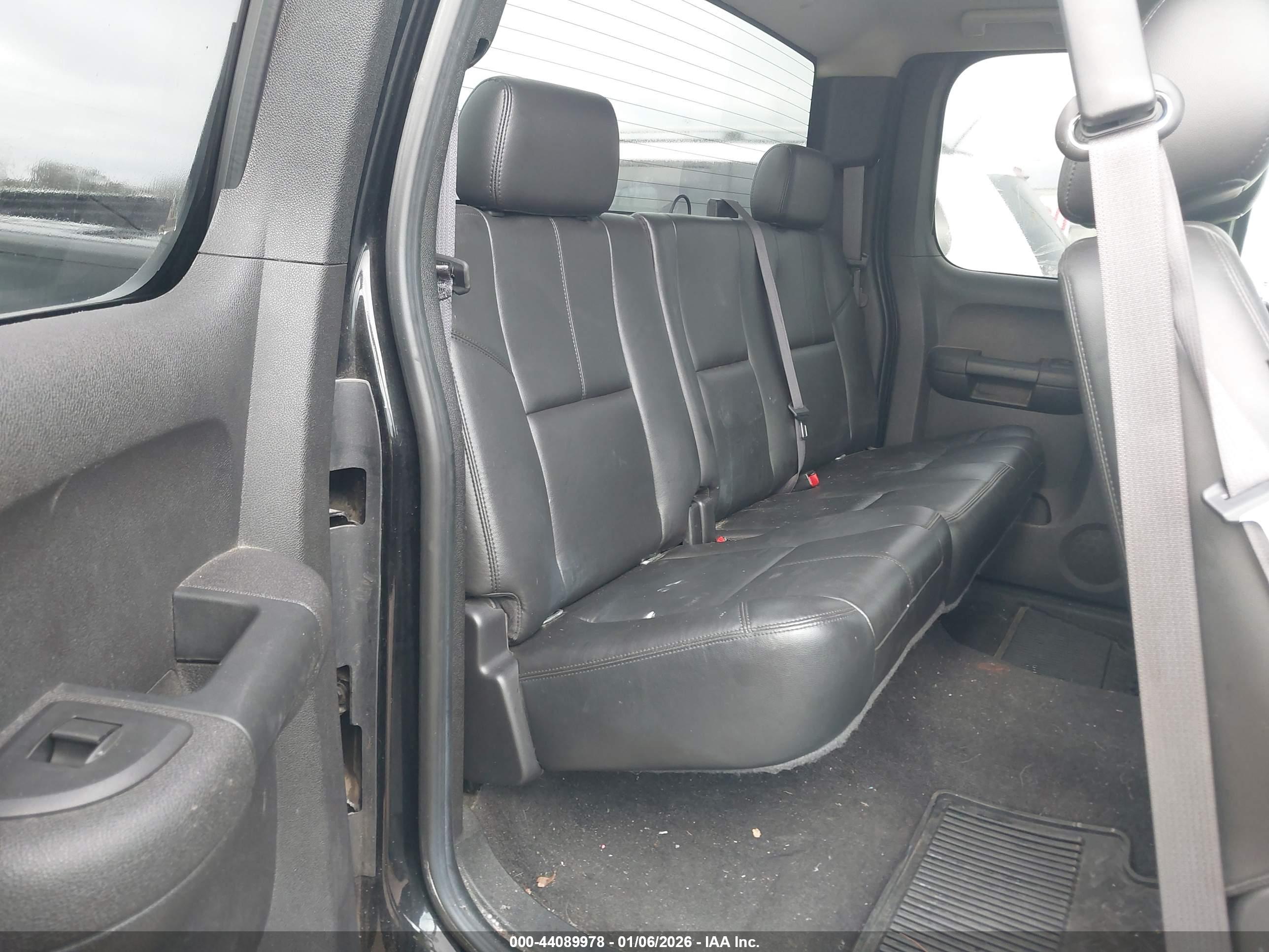 GMC SIERRA image 8