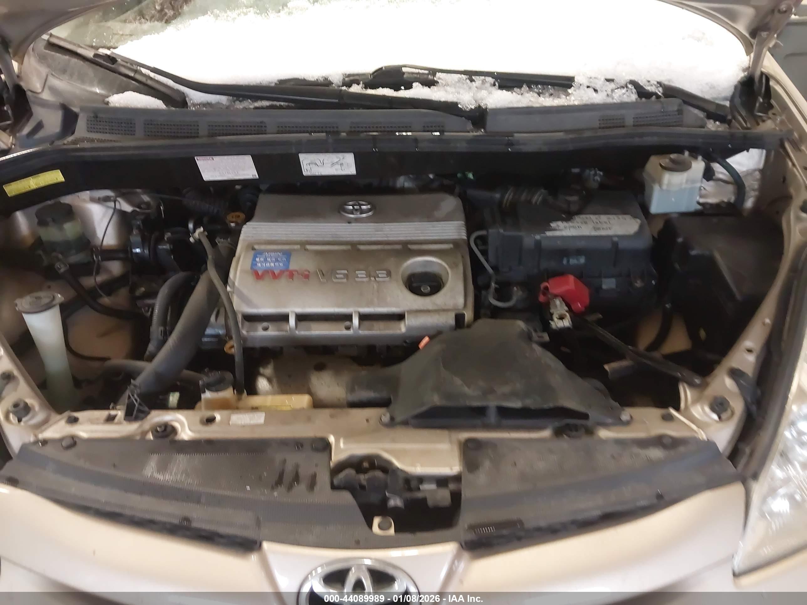 TOYOTA SIENNA image 10