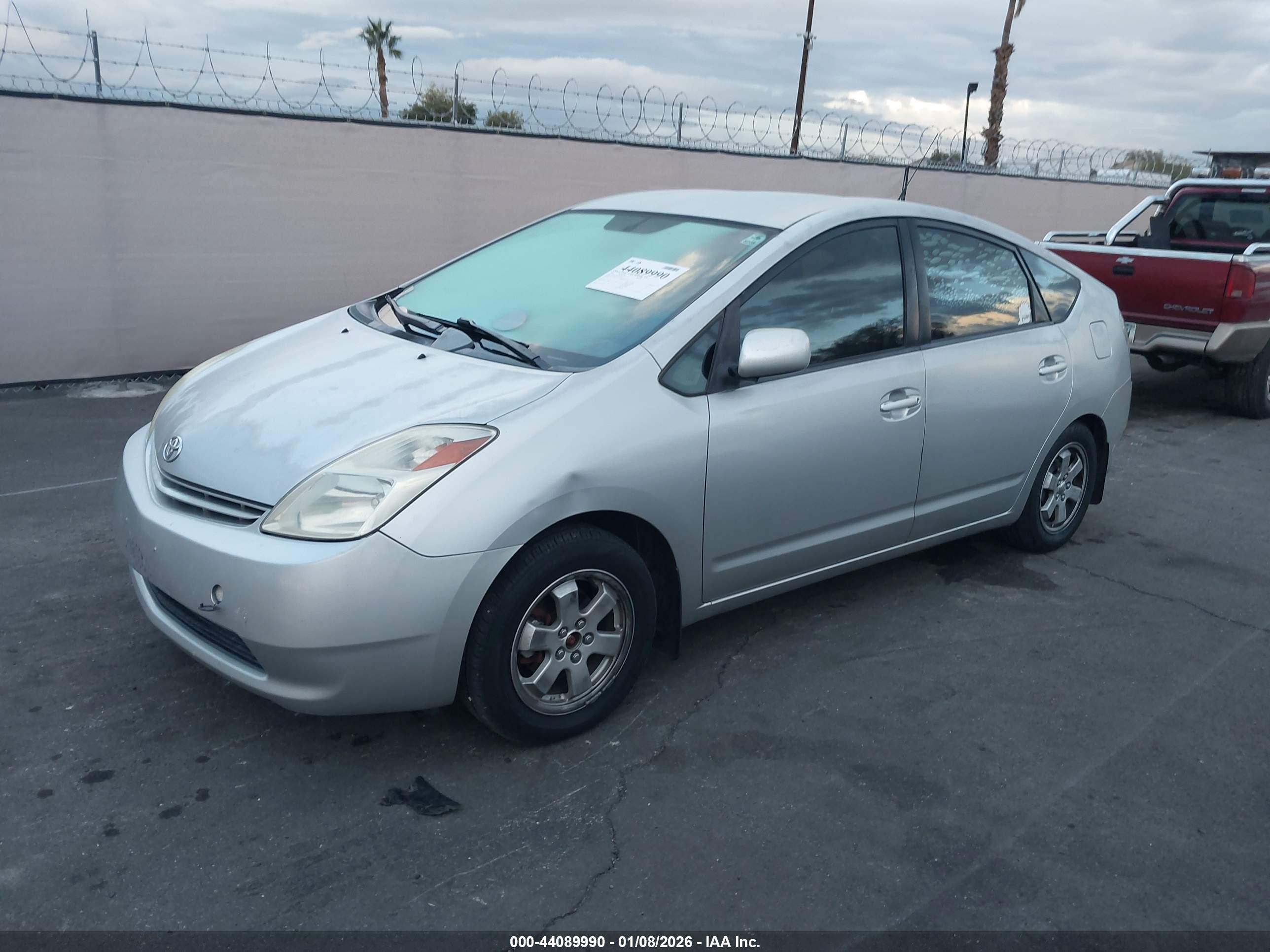 TOYOTA PRIUS image 2