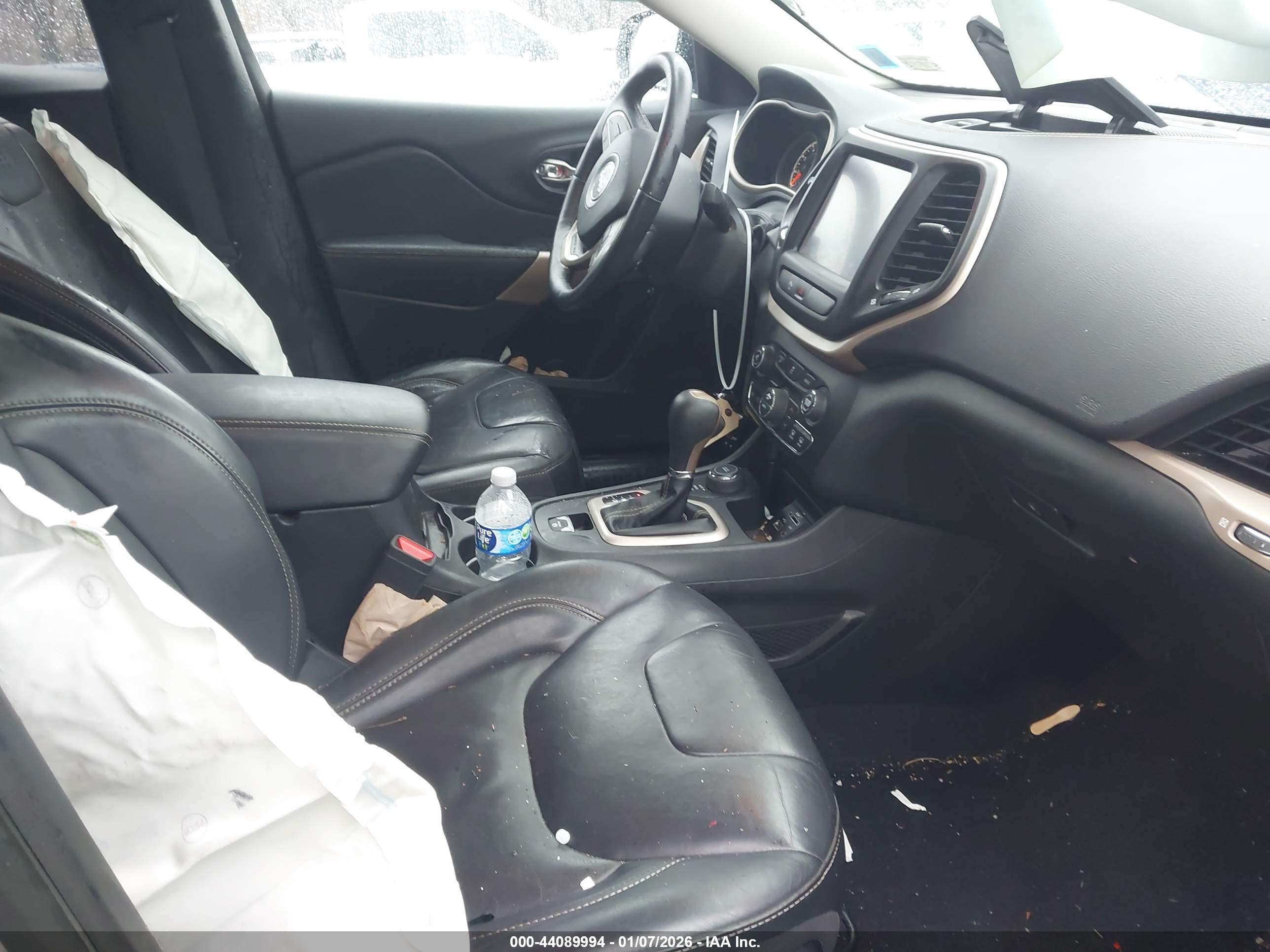 JEEP CHEROKEE image 5
