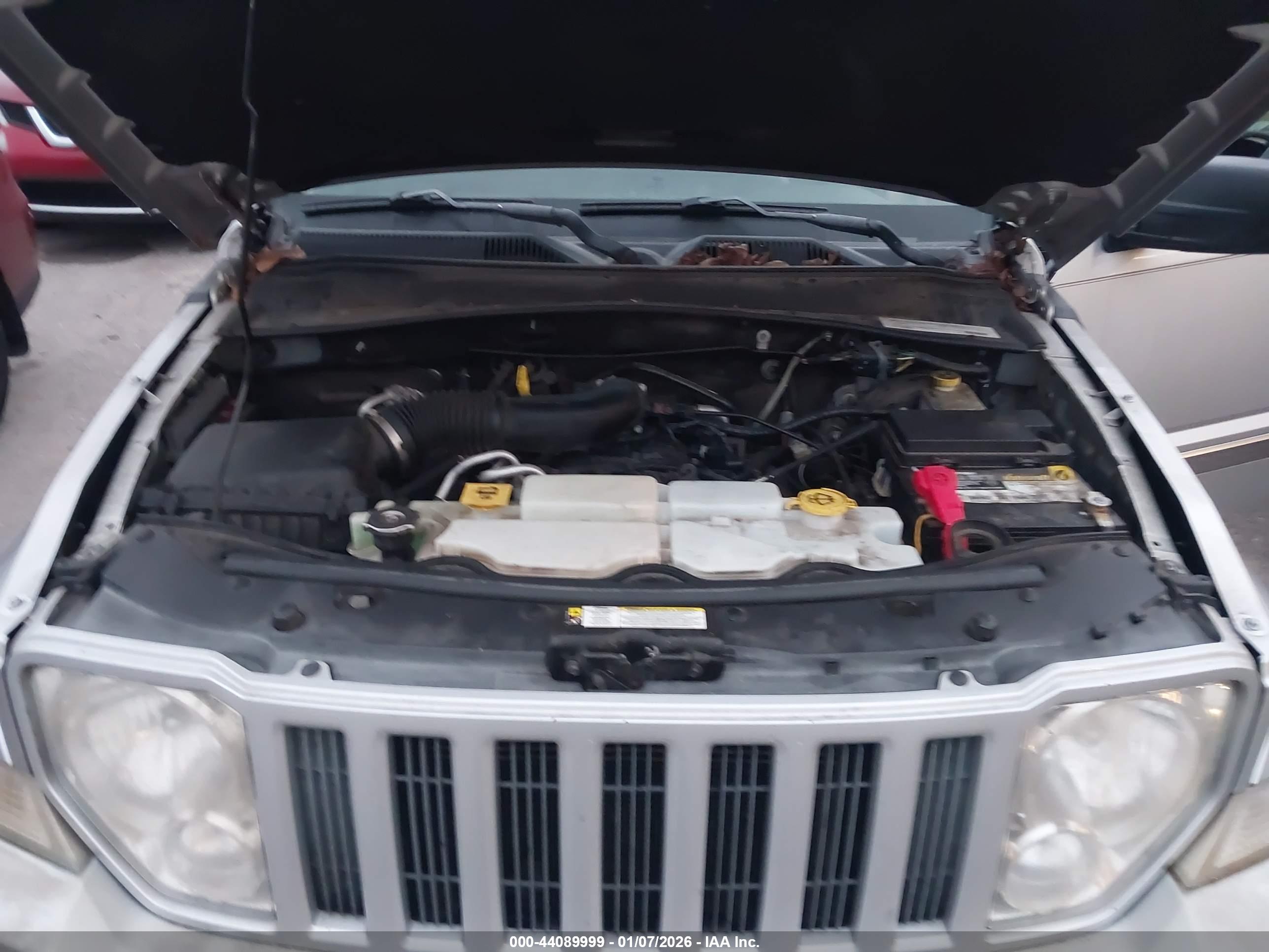 JEEP LIBERTY image 10