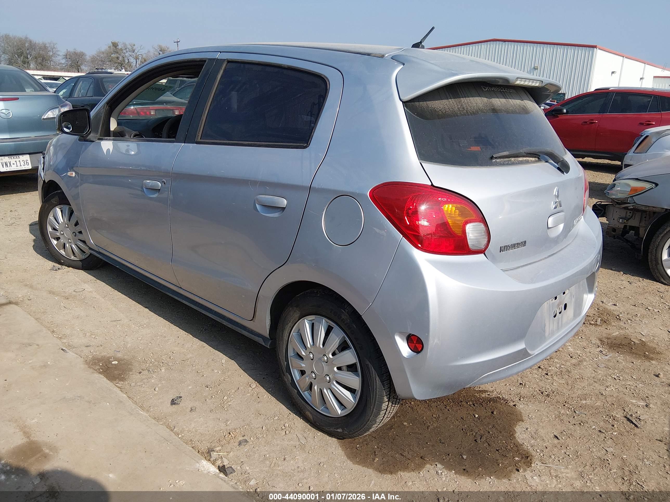 MITSUBISHI MIRAGE image 3