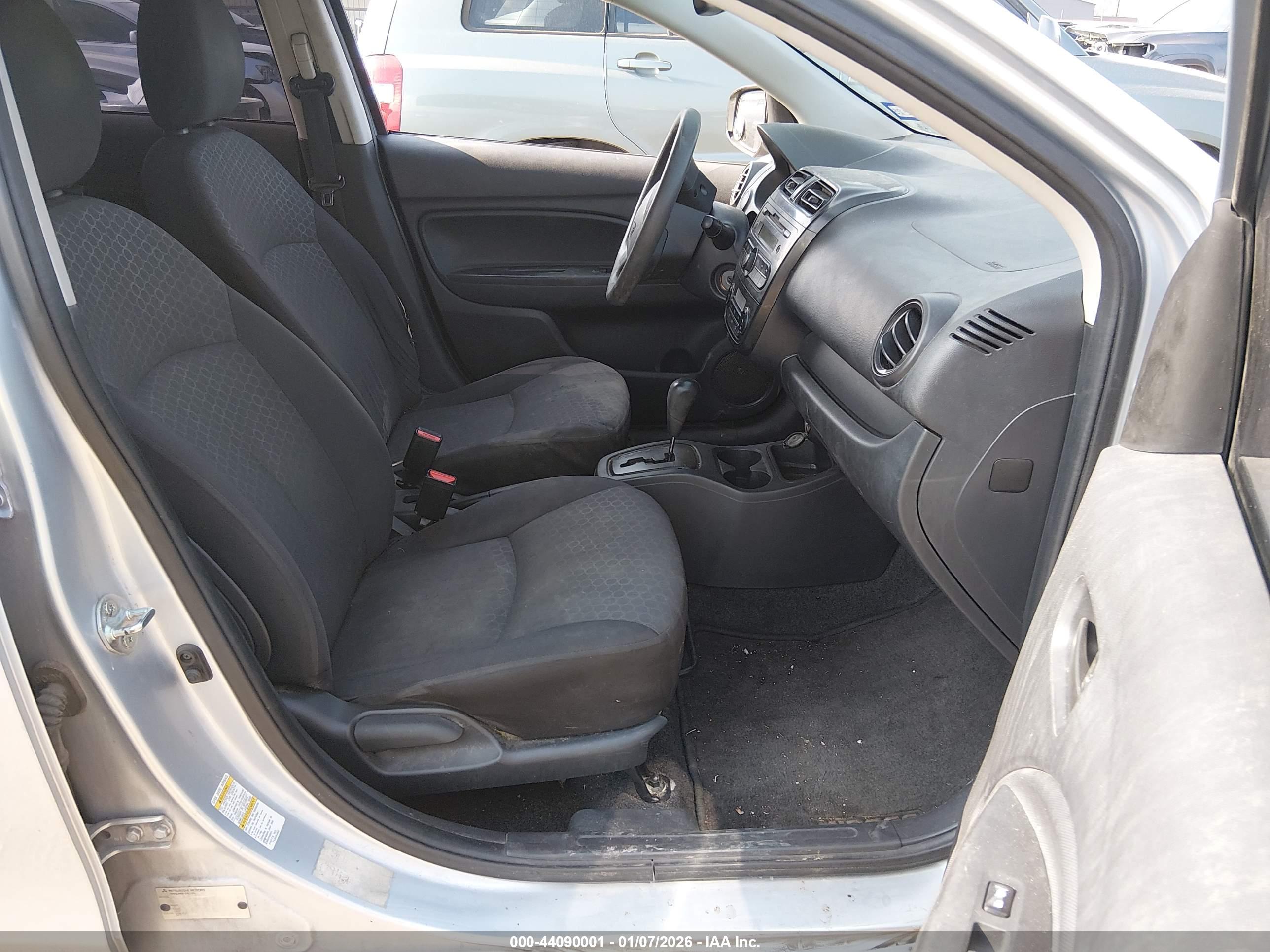 MITSUBISHI MIRAGE image 5
