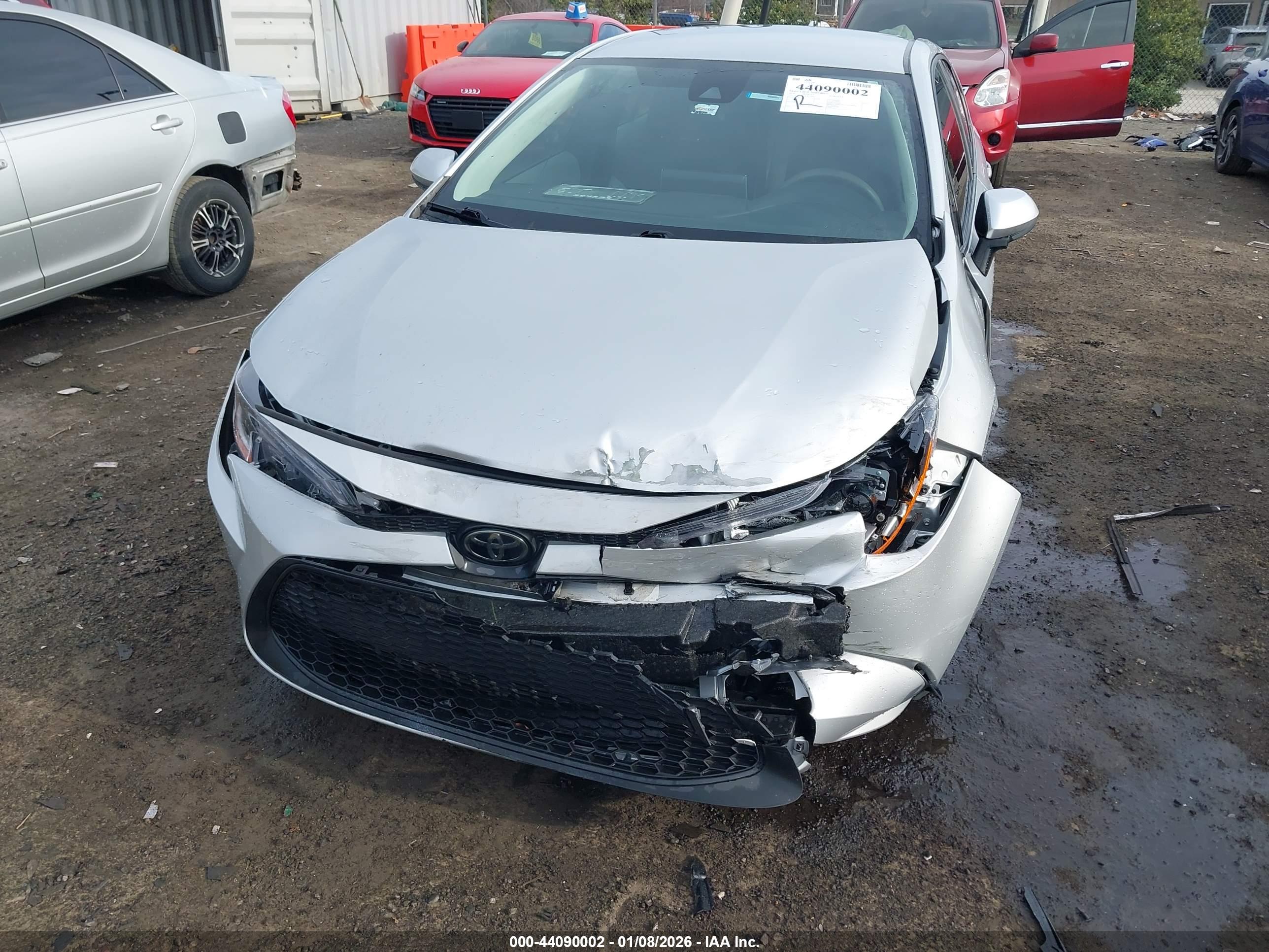 TOYOTA COROLLA image 6