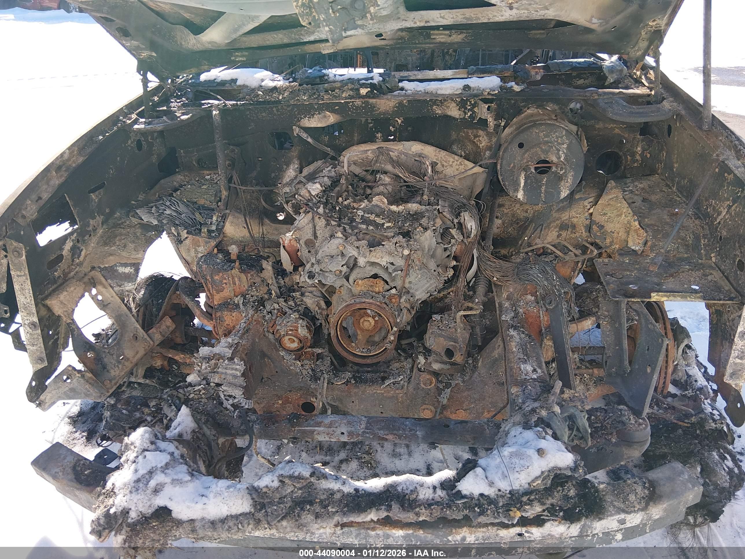 CHEVROLET SUBURBAN image 6