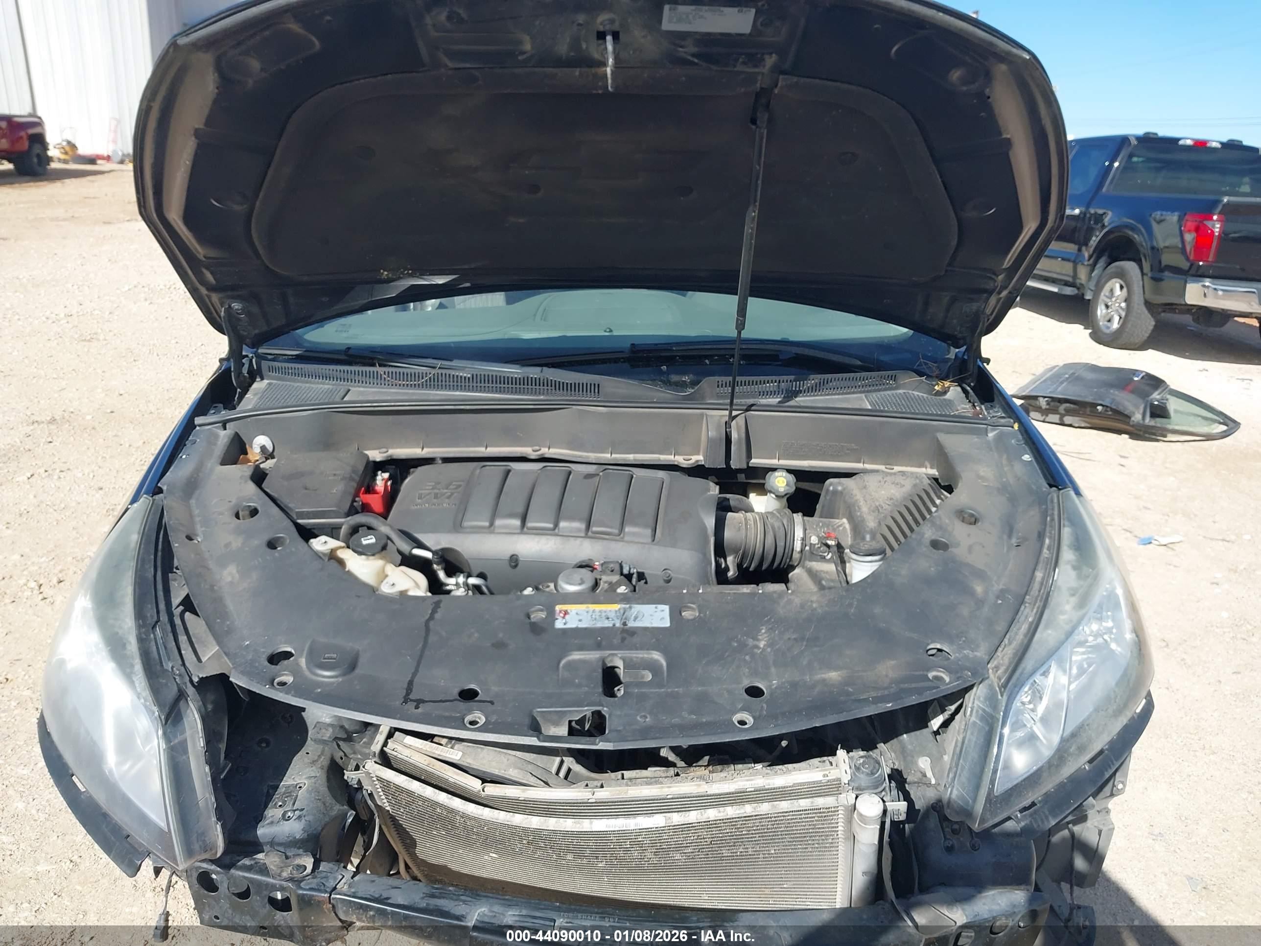 CHEVROLET TRAVERSE image 10