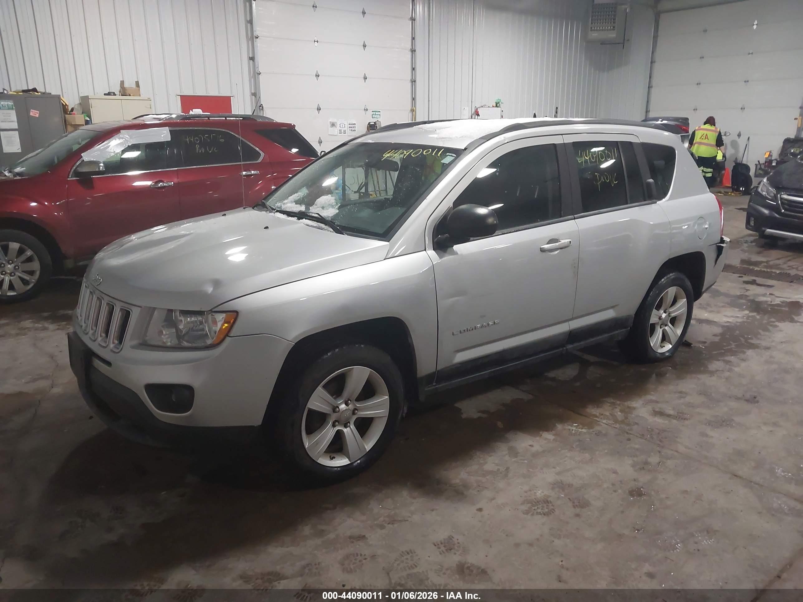 JEEP COMPASS image 2
