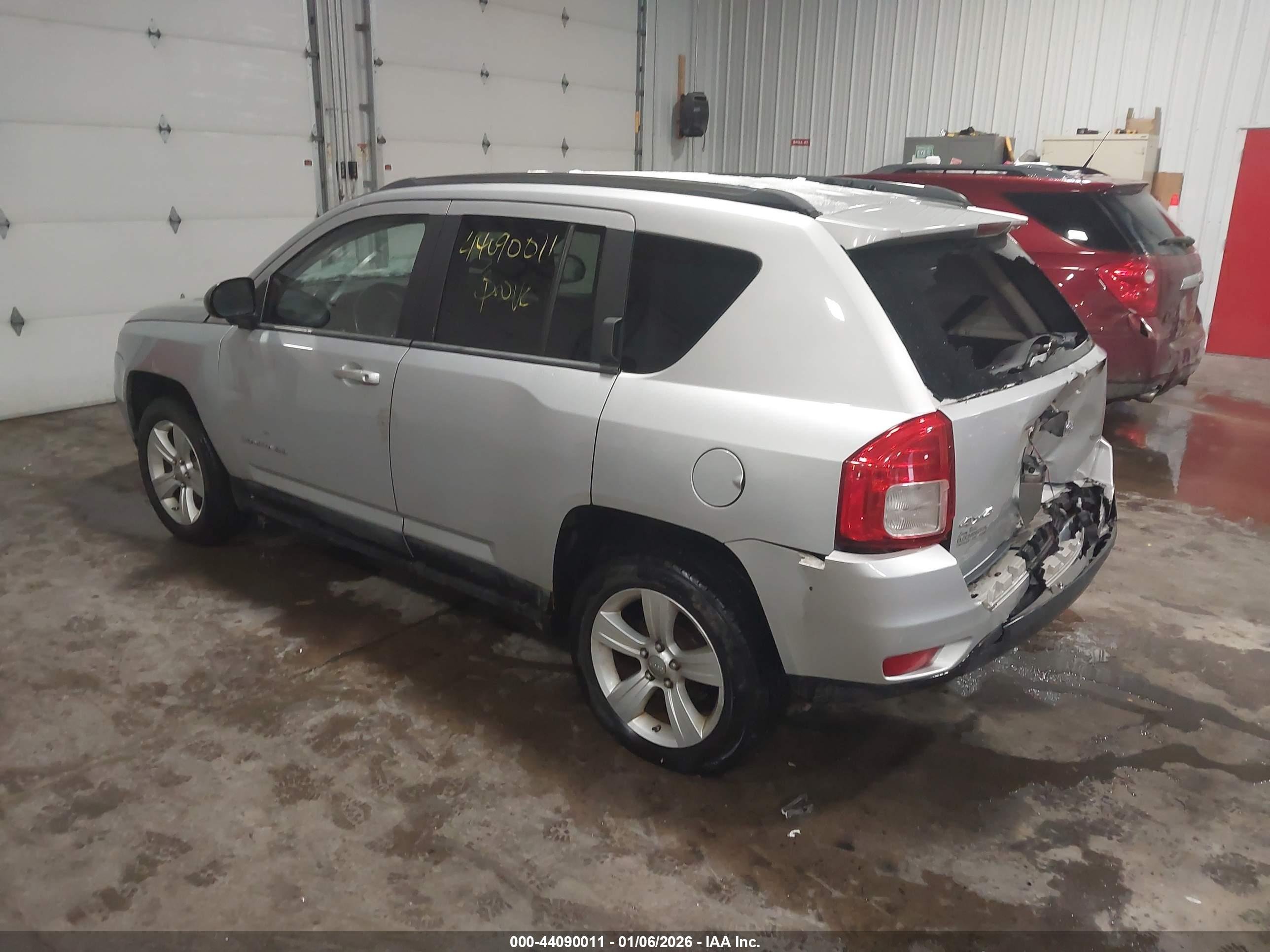 JEEP COMPASS image 3
