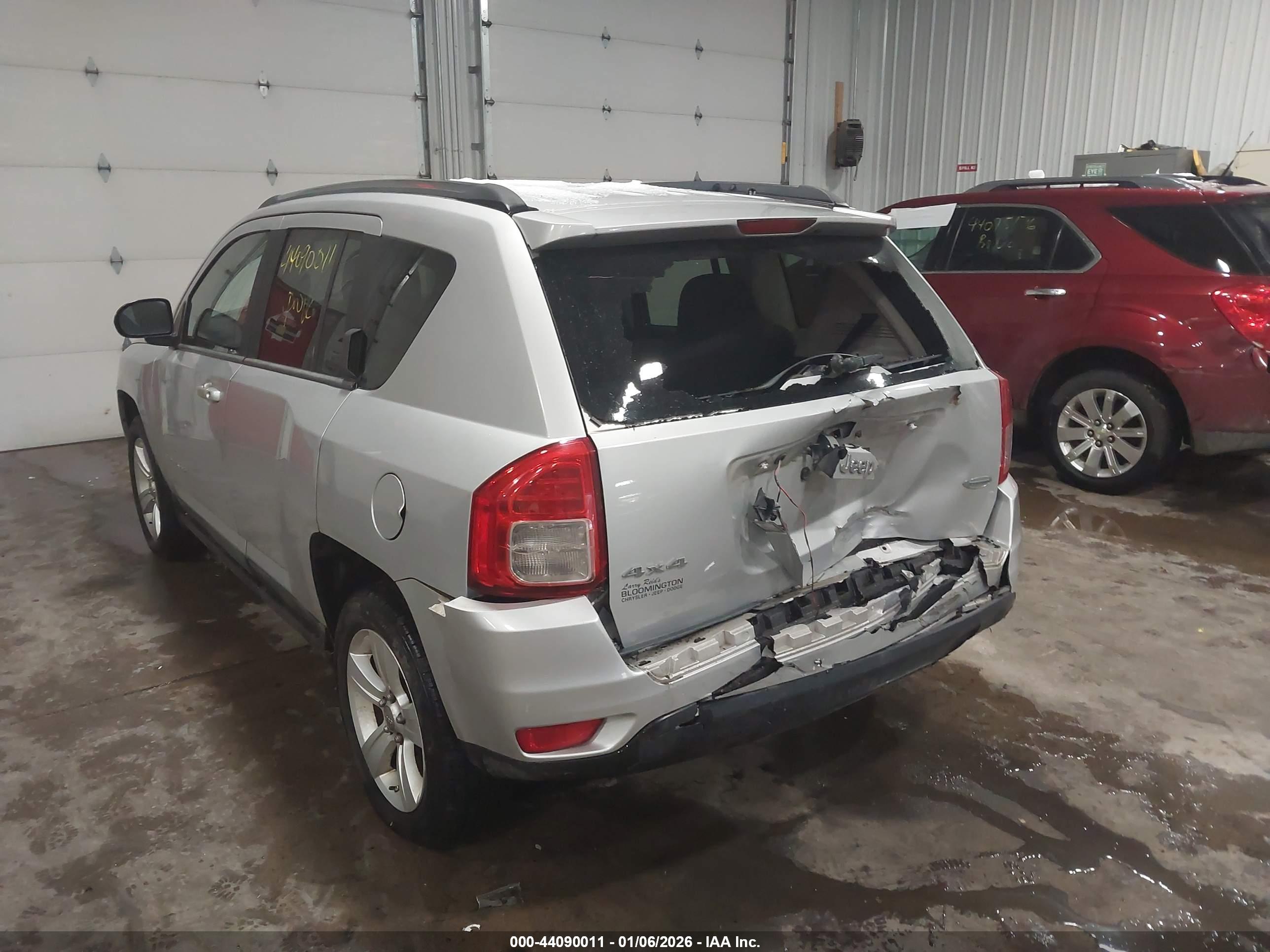 JEEP COMPASS image 6