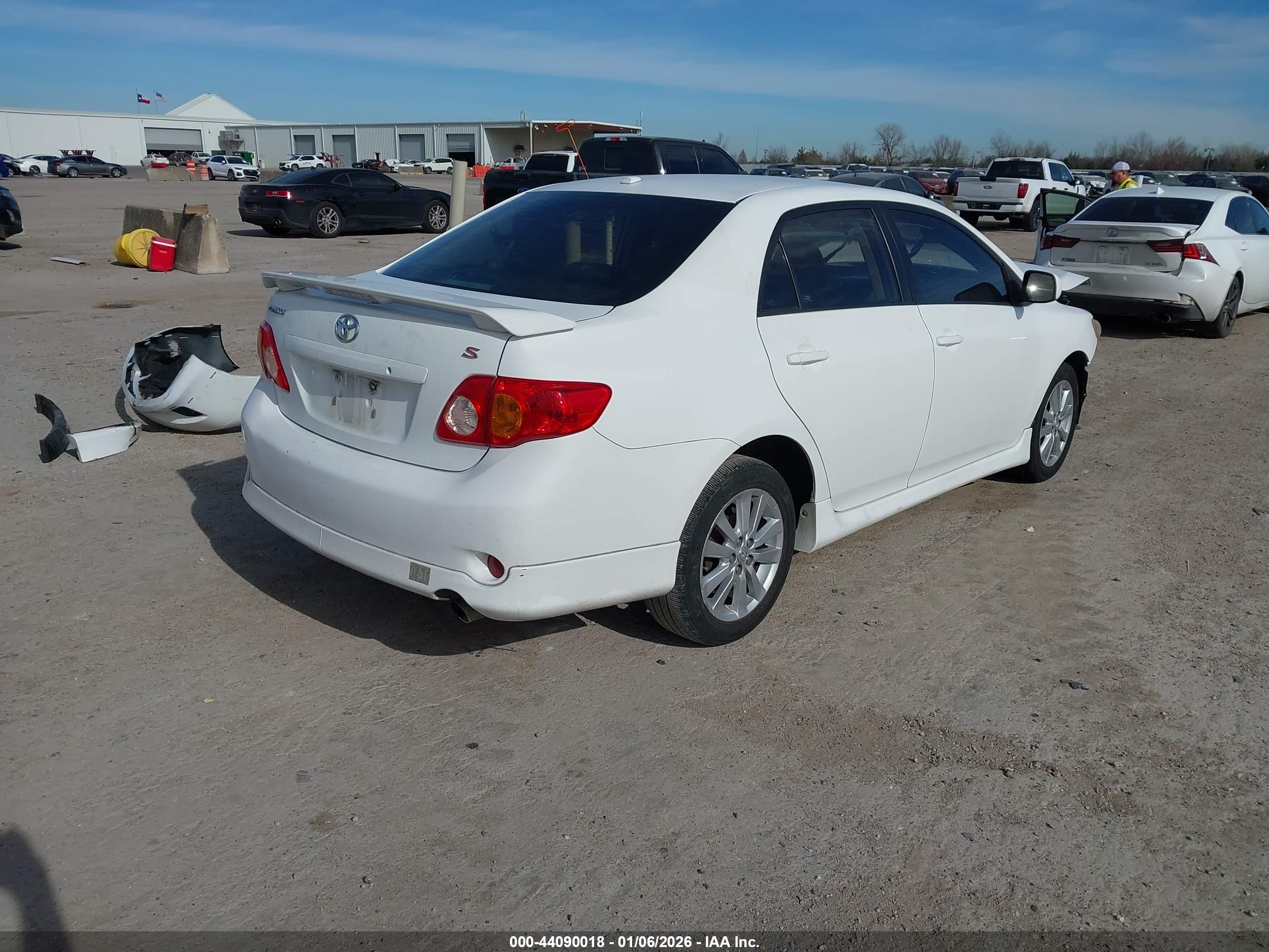 TOYOTA COROLLA image 4