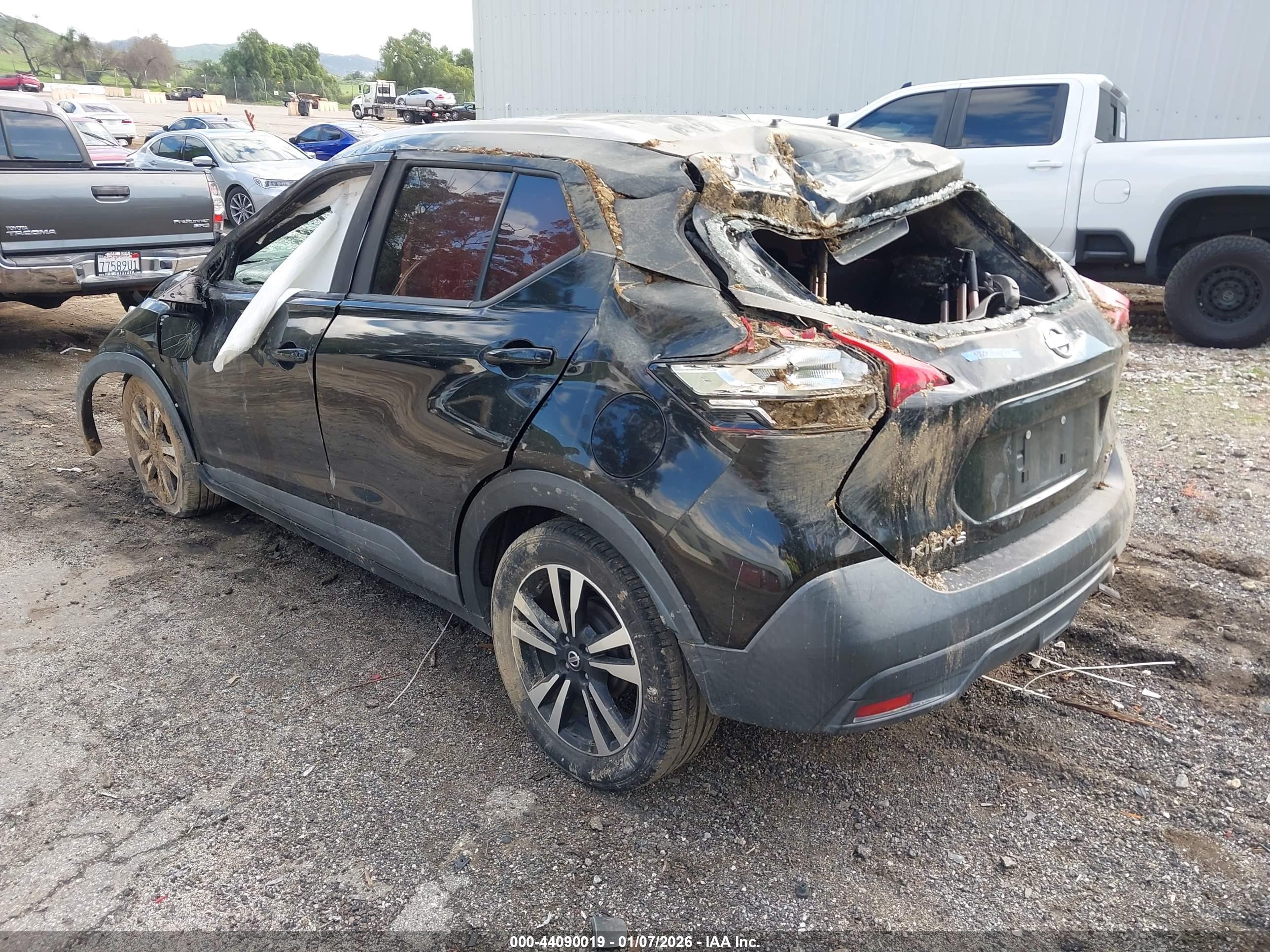 NISSAN KICKS image 3