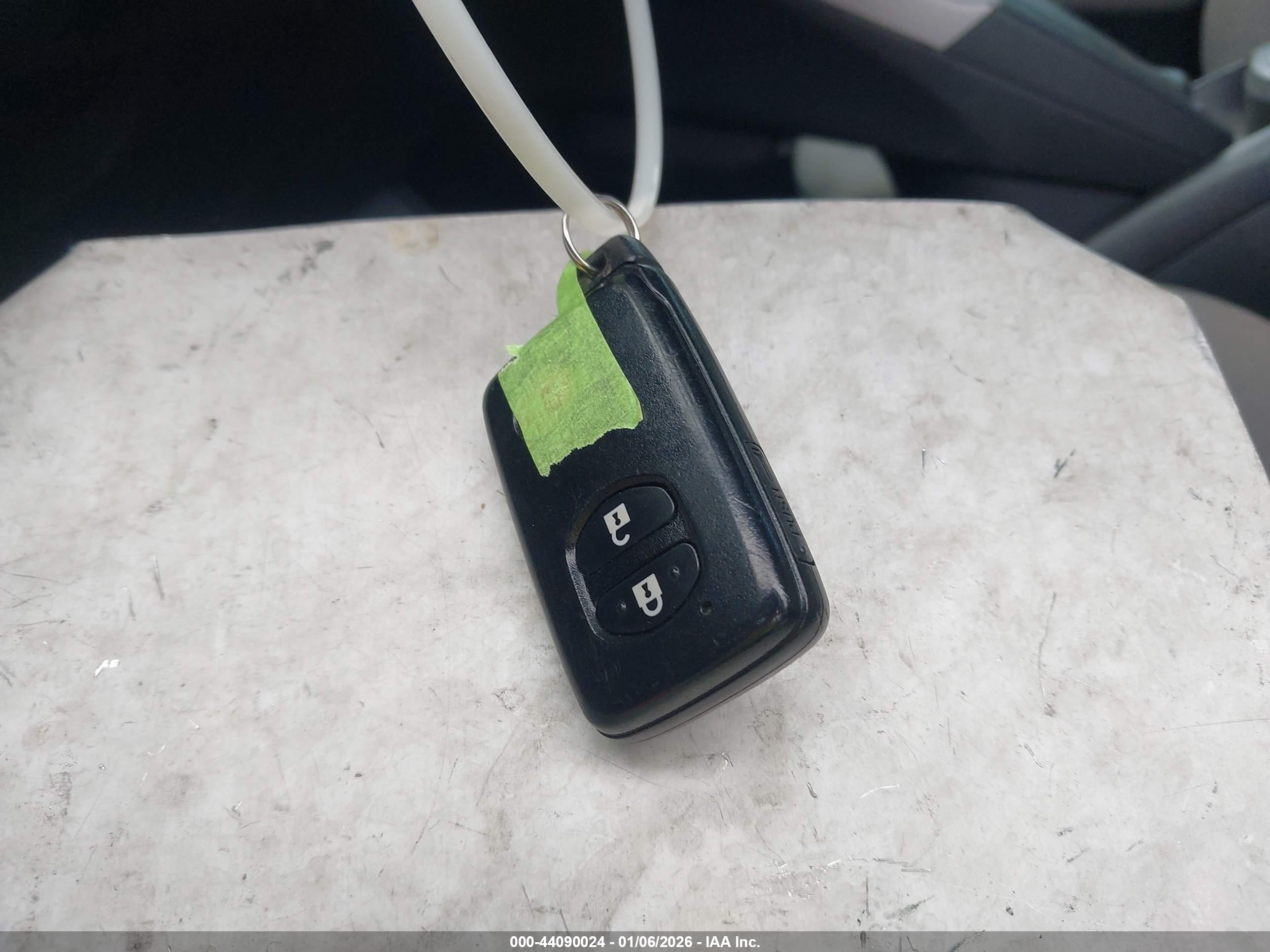 TOYOTA PRIUS image 11