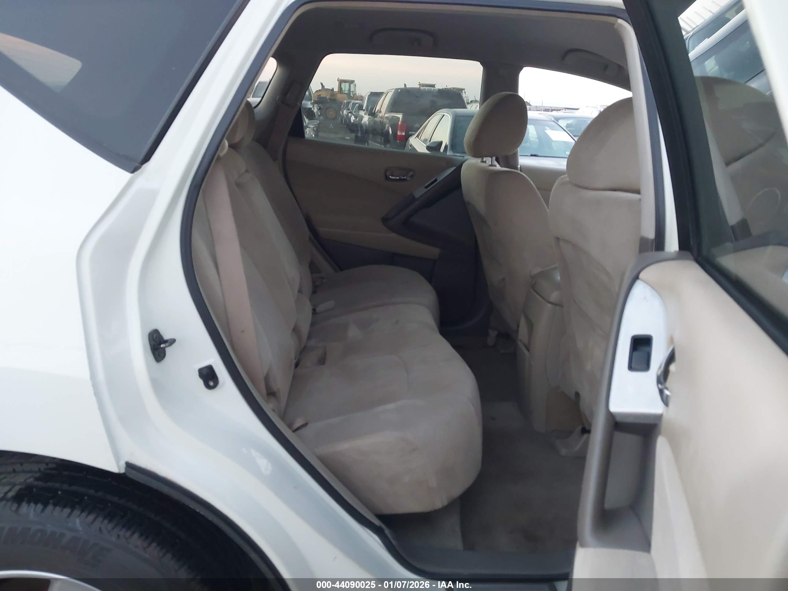 NISSAN MURANO image 8