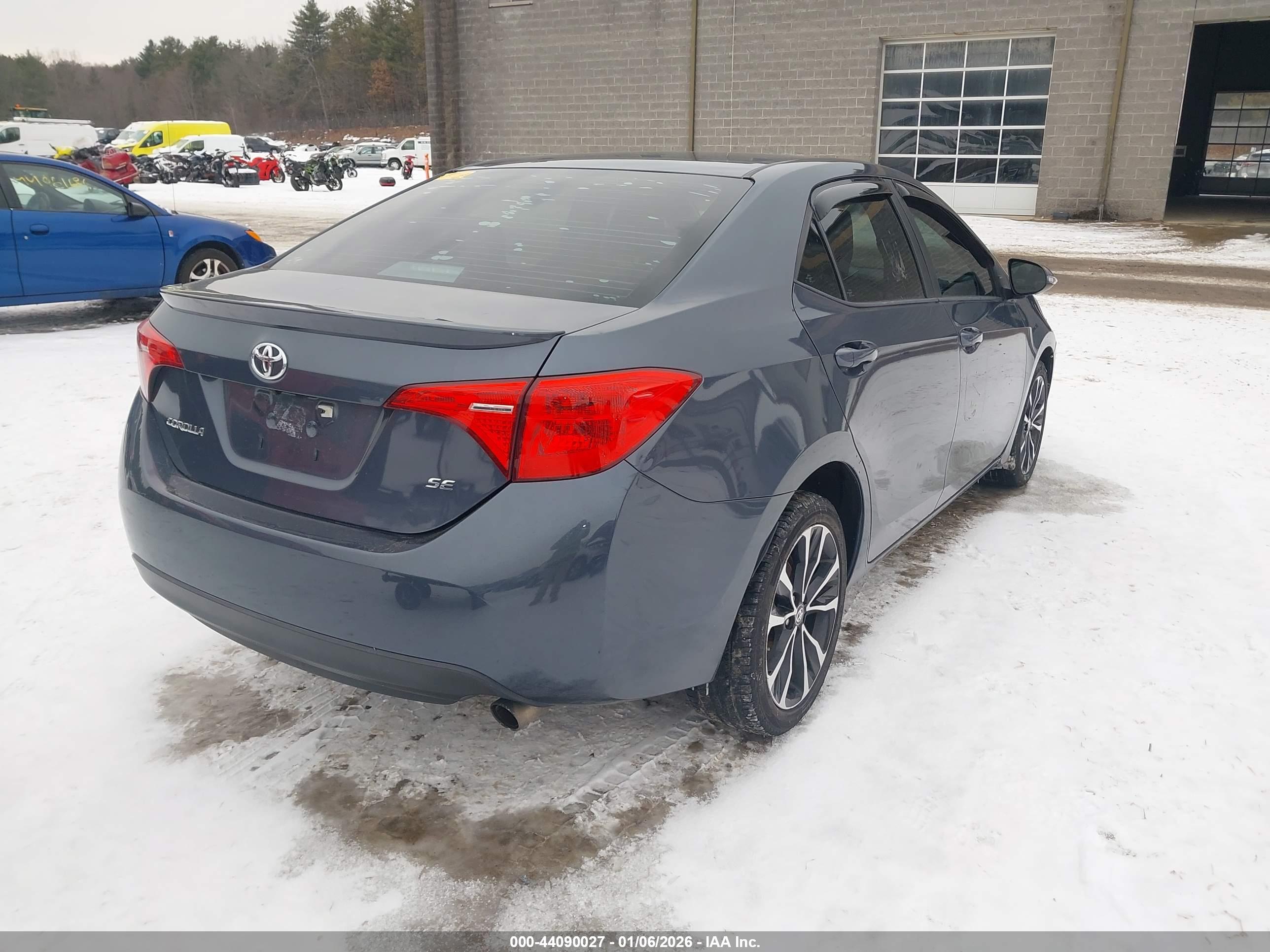 TOYOTA COROLLA image 4