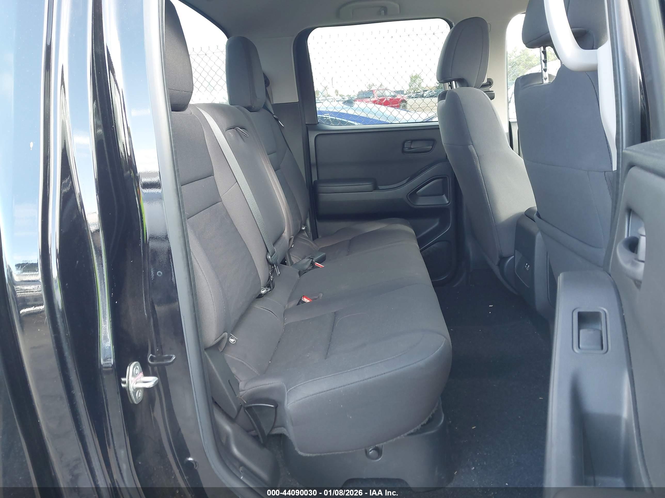 NISSAN FRONTIER image 8