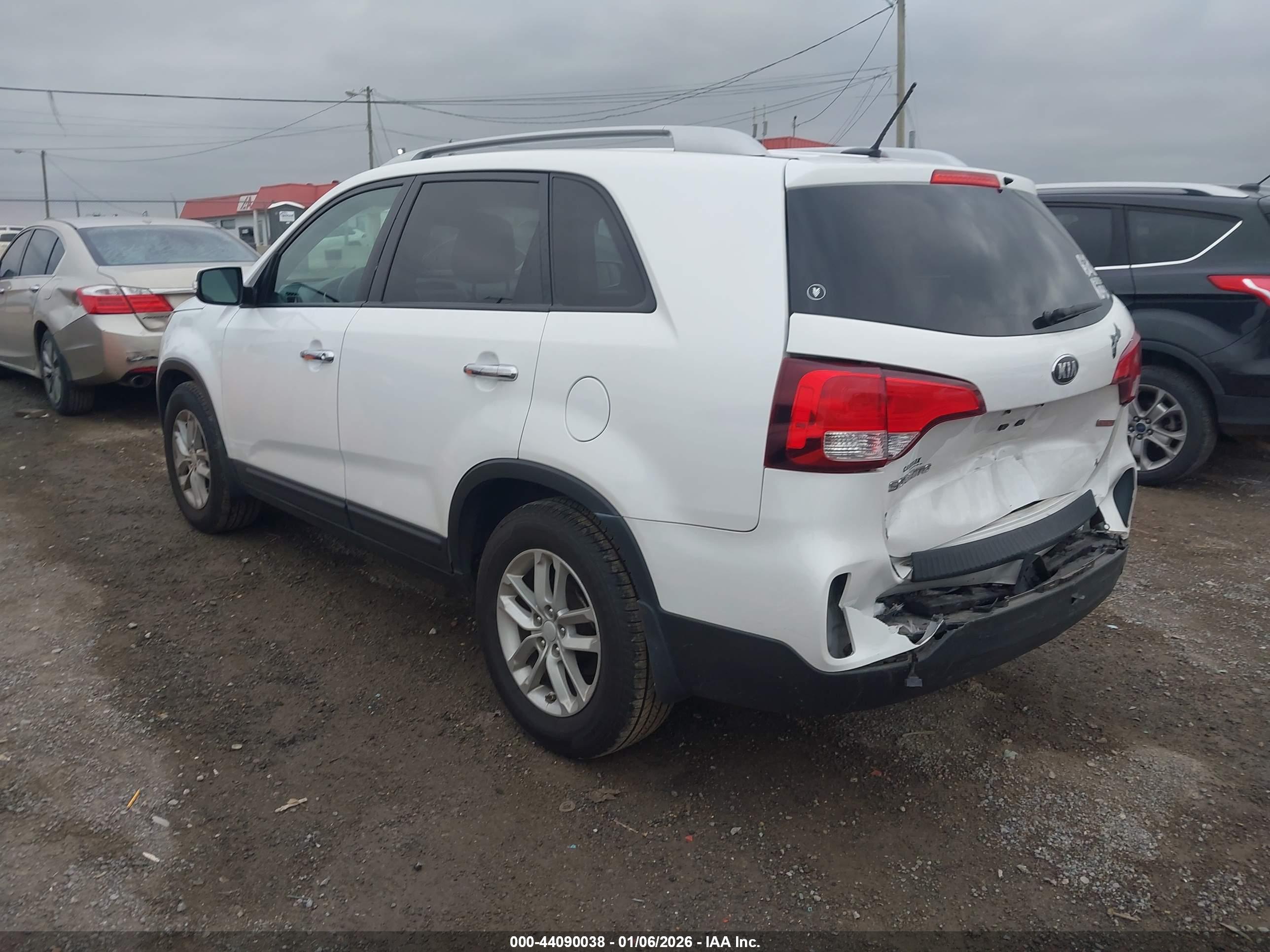 KIA SORENTO image 3