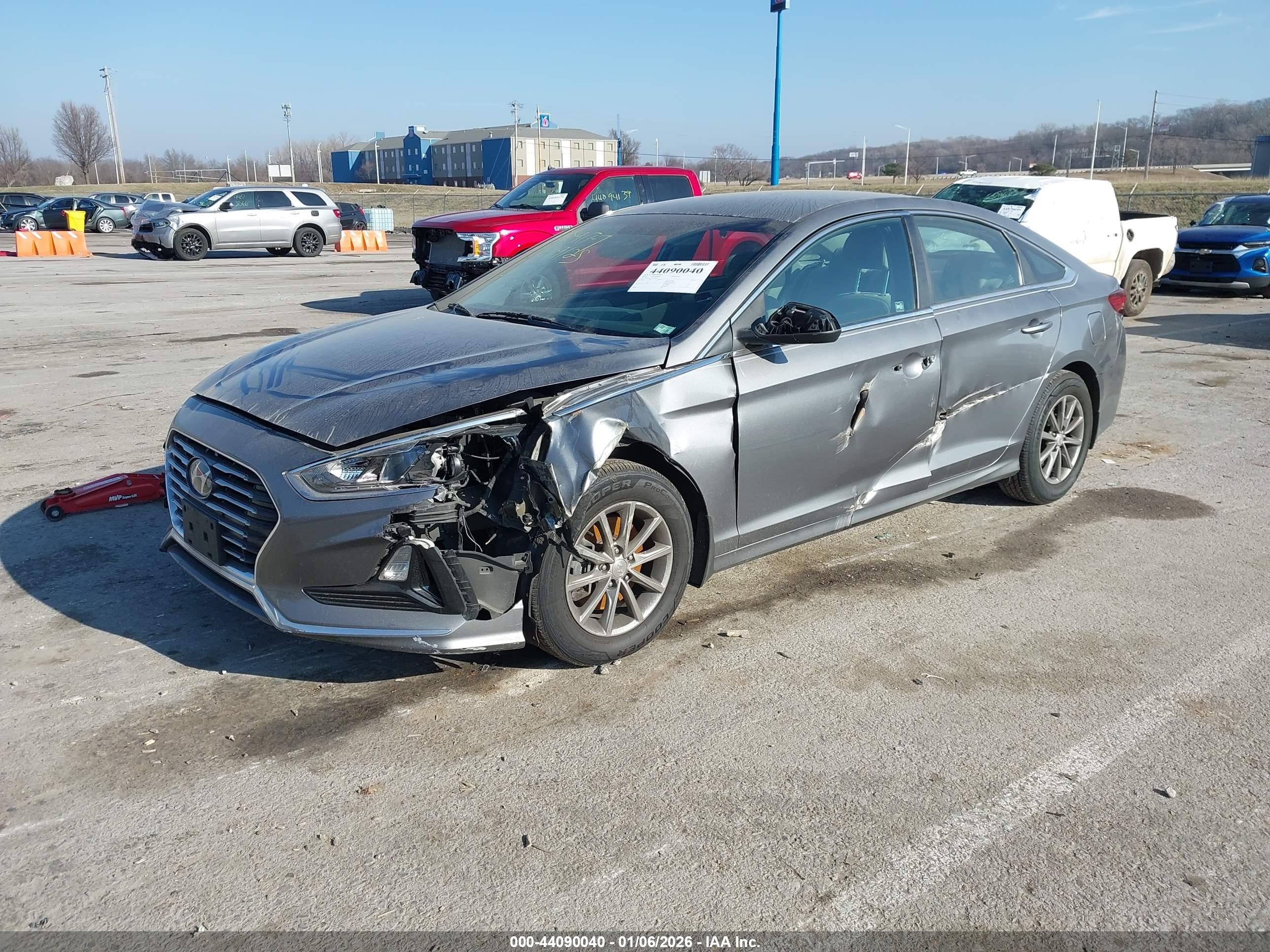 HYUNDAI SONATA image 2
