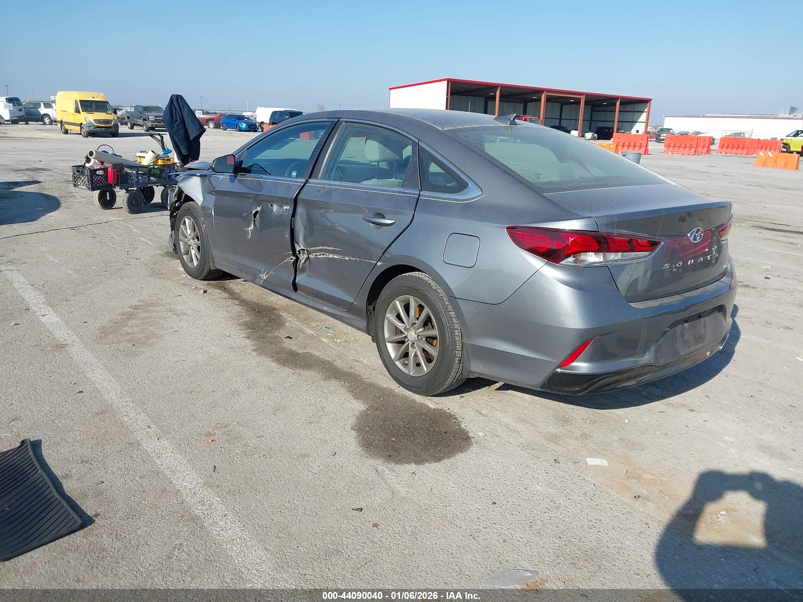 HYUNDAI SONATA image 3