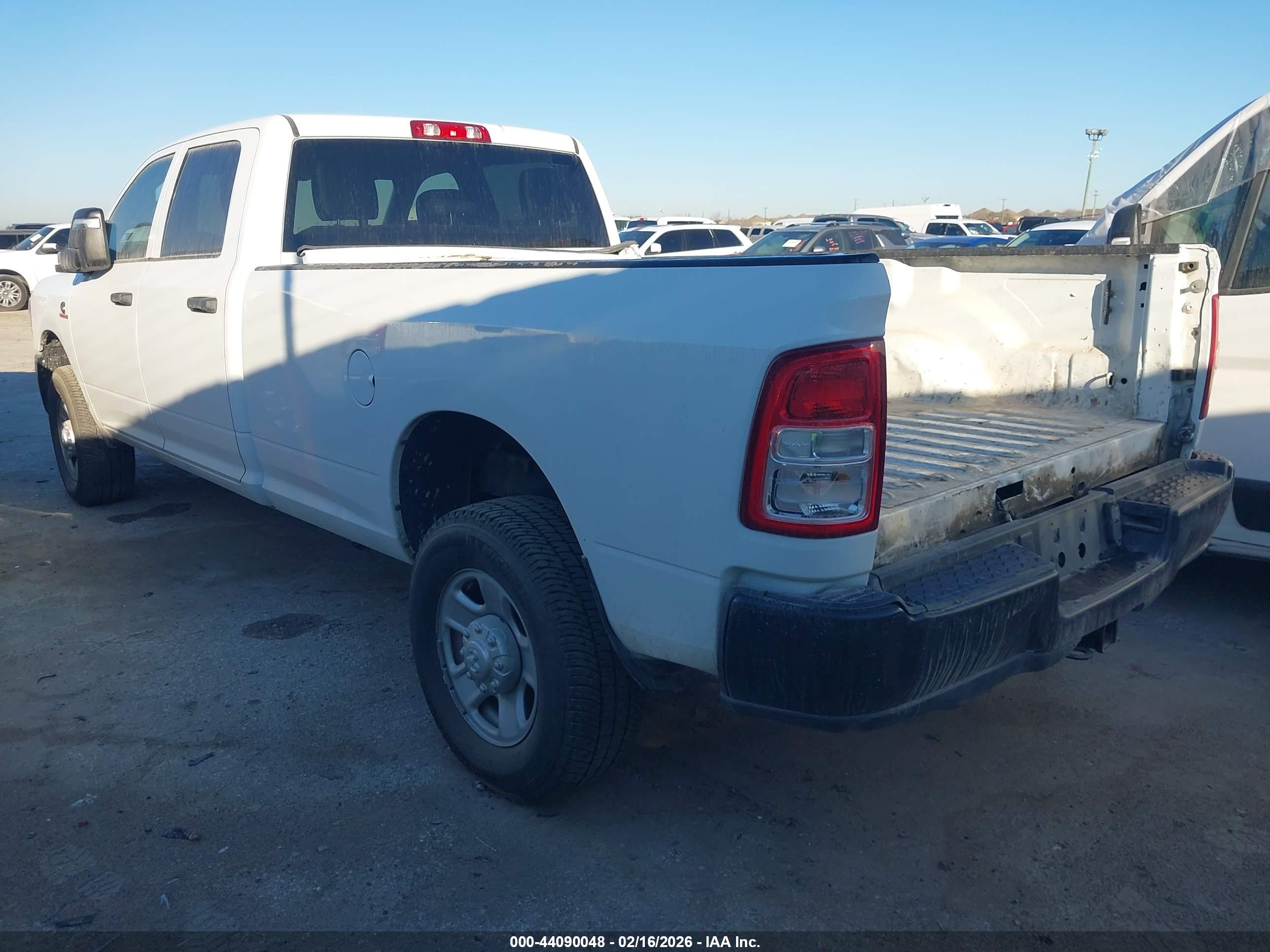 RAM 2500 image 3