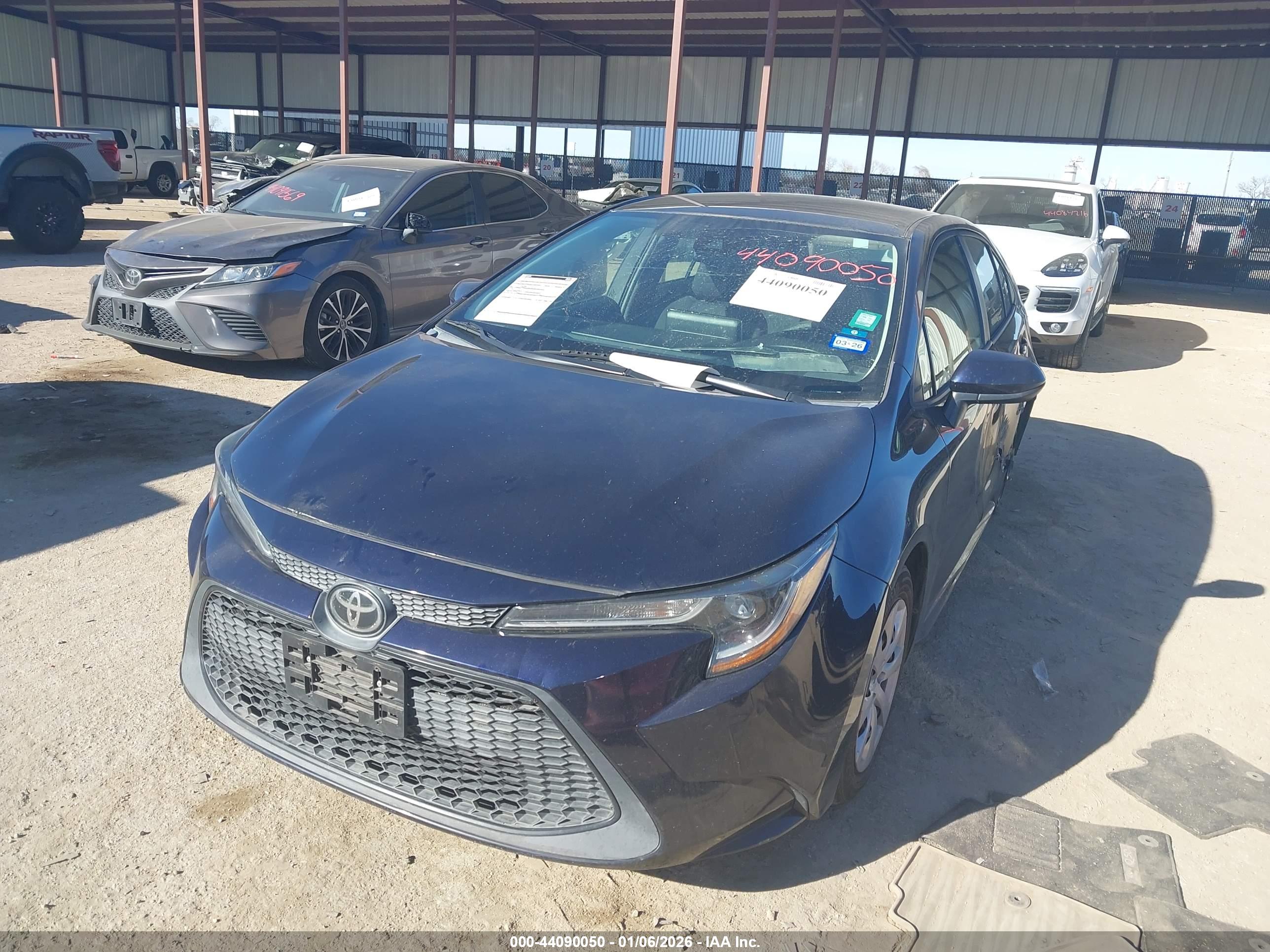 TOYOTA COROLLA image 2