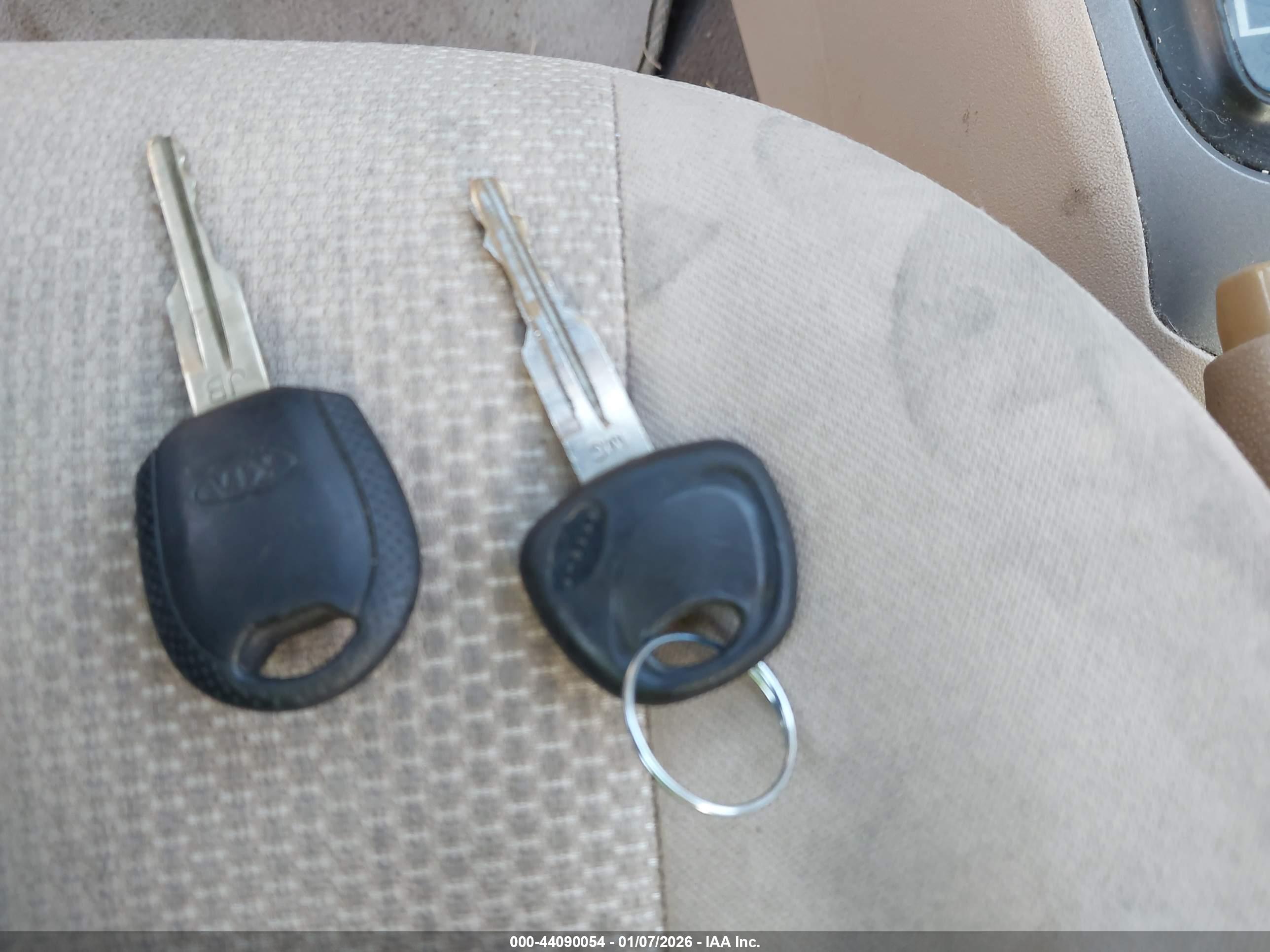 KIA RIO image 11