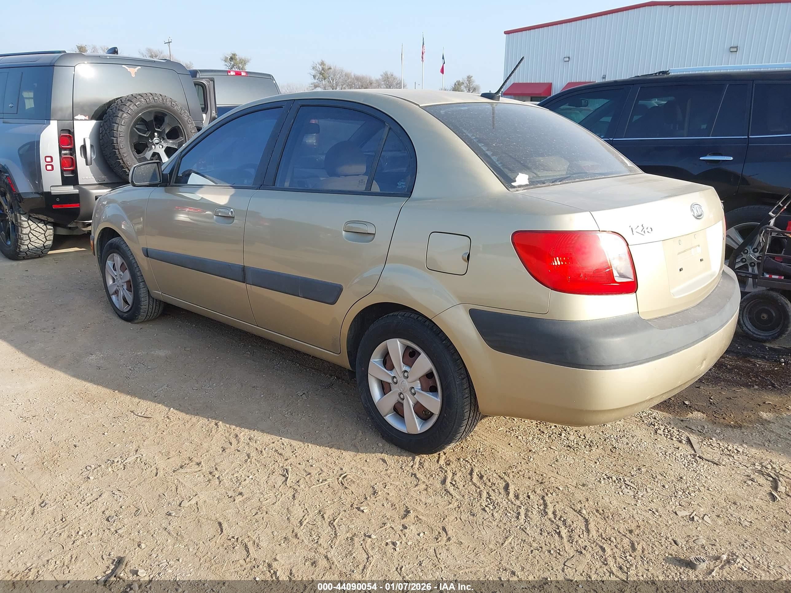 KIA RIO image 3