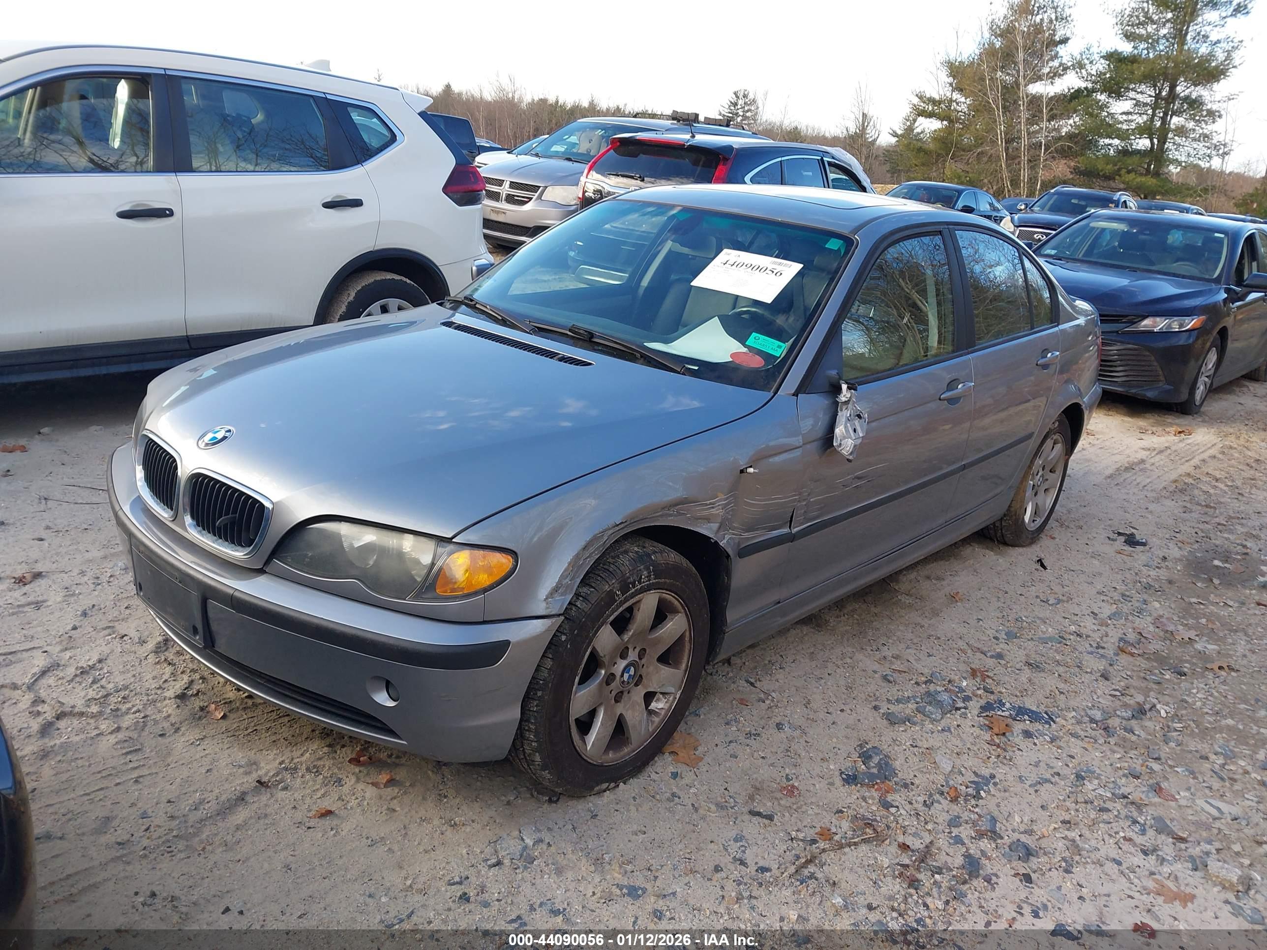 BMW 325XI image 2
