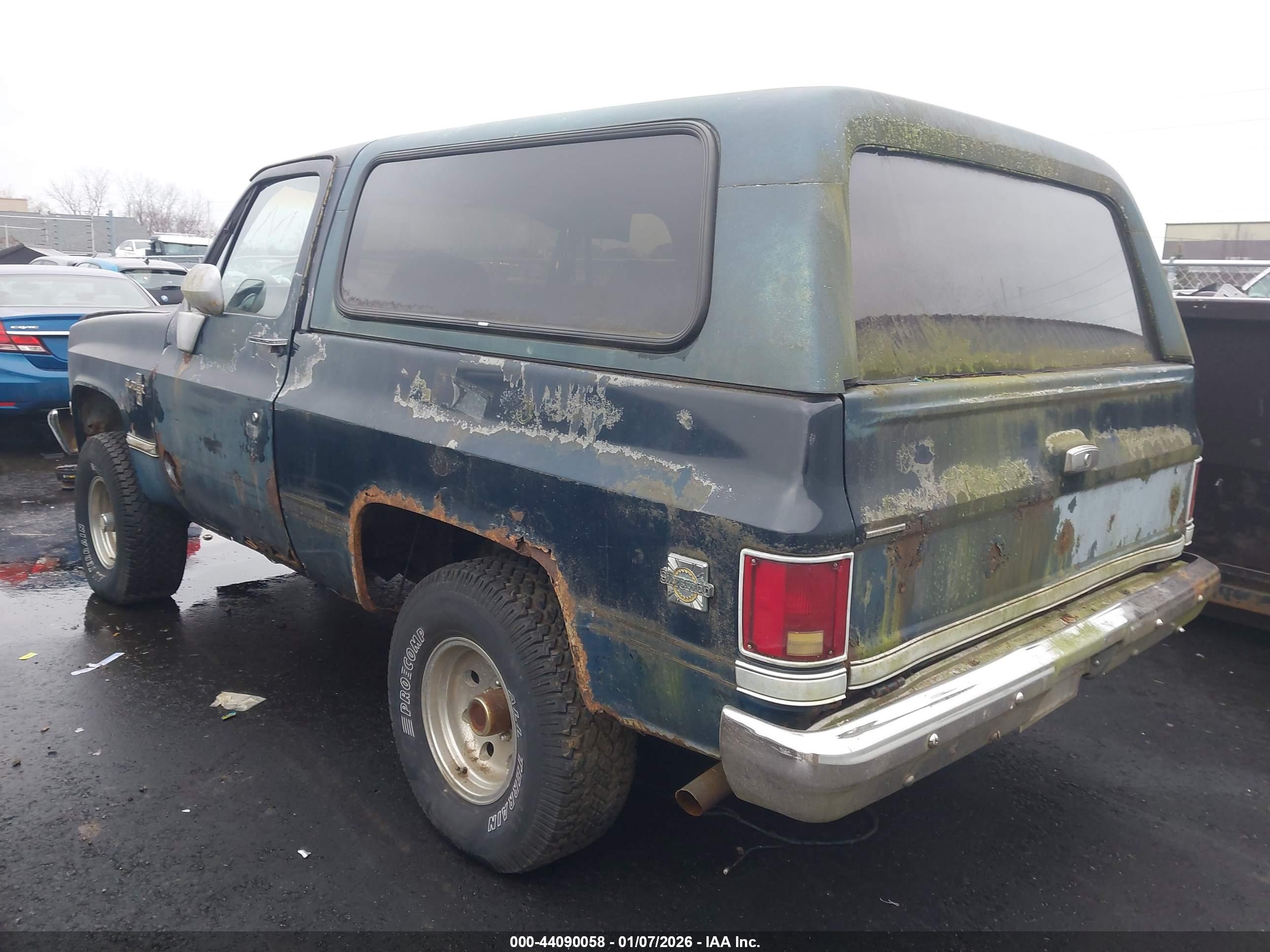 CHEVROLET BLAZER image 3