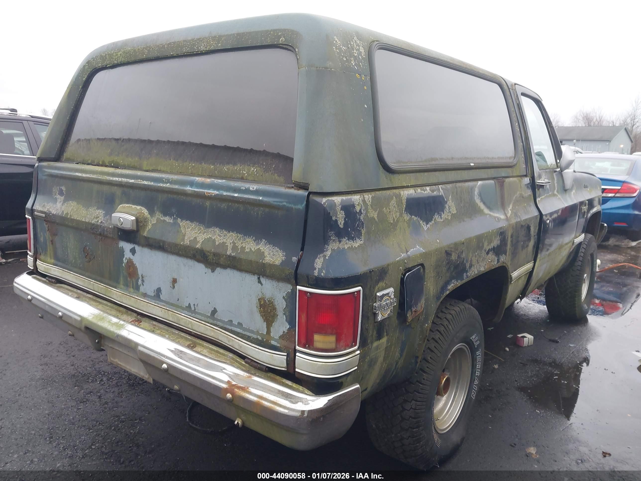 CHEVROLET BLAZER image 4