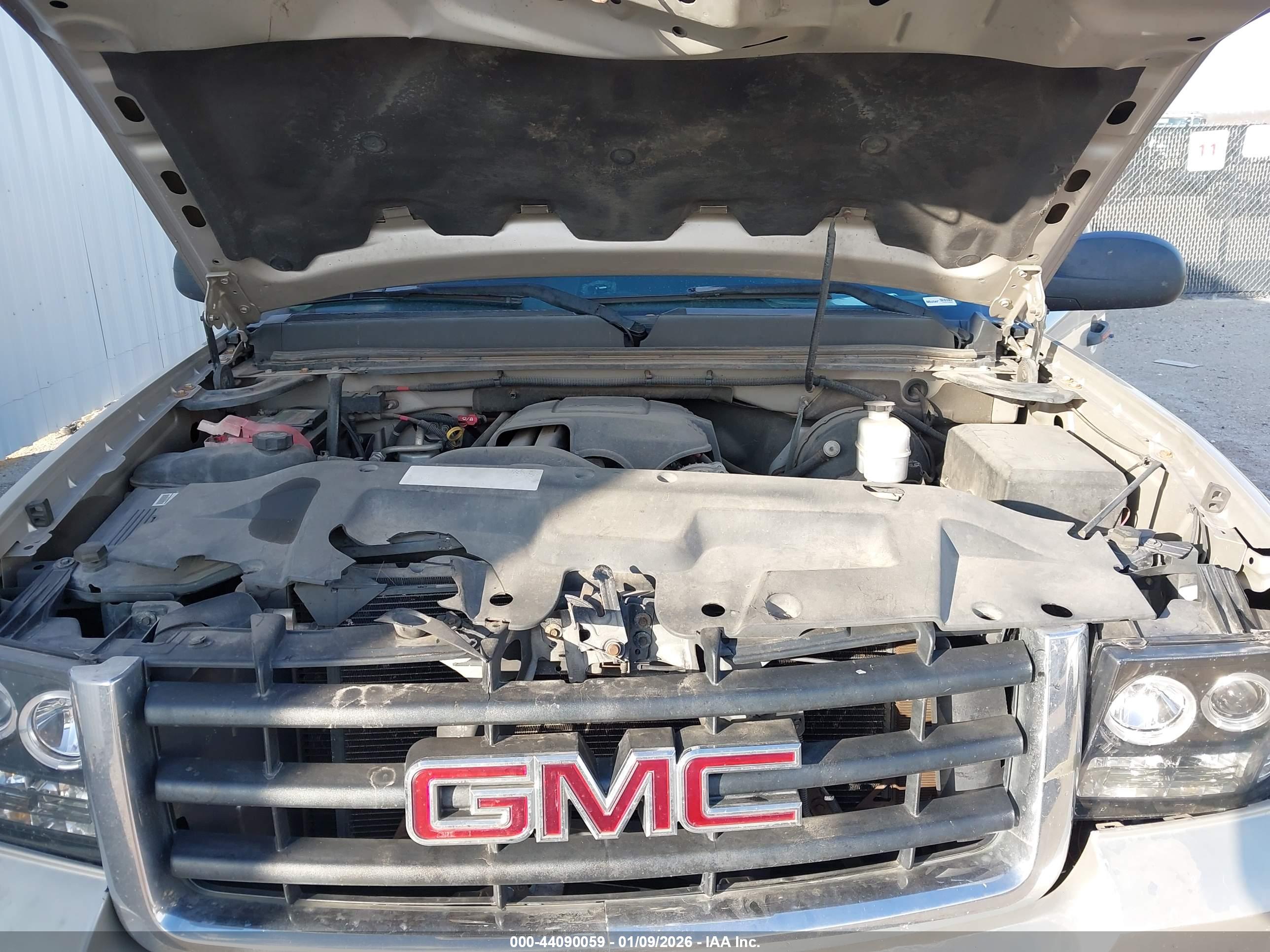 GMC SIERRA image 10
