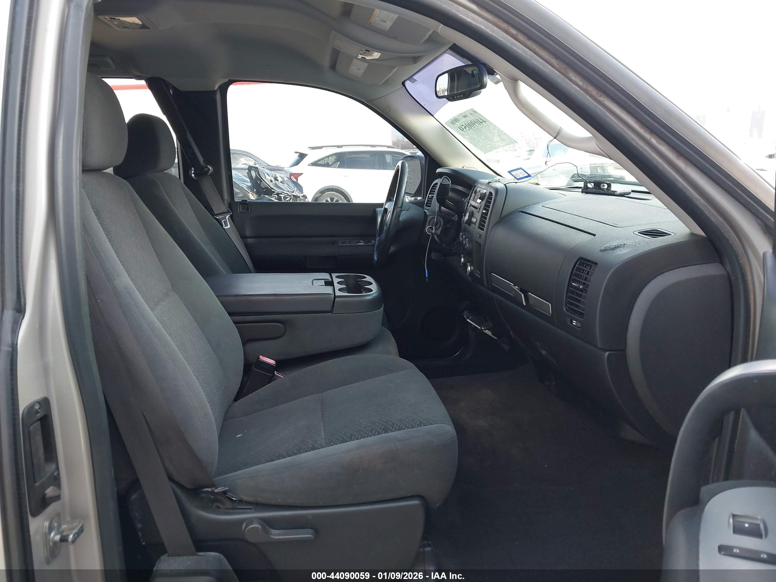GMC SIERRA image 5