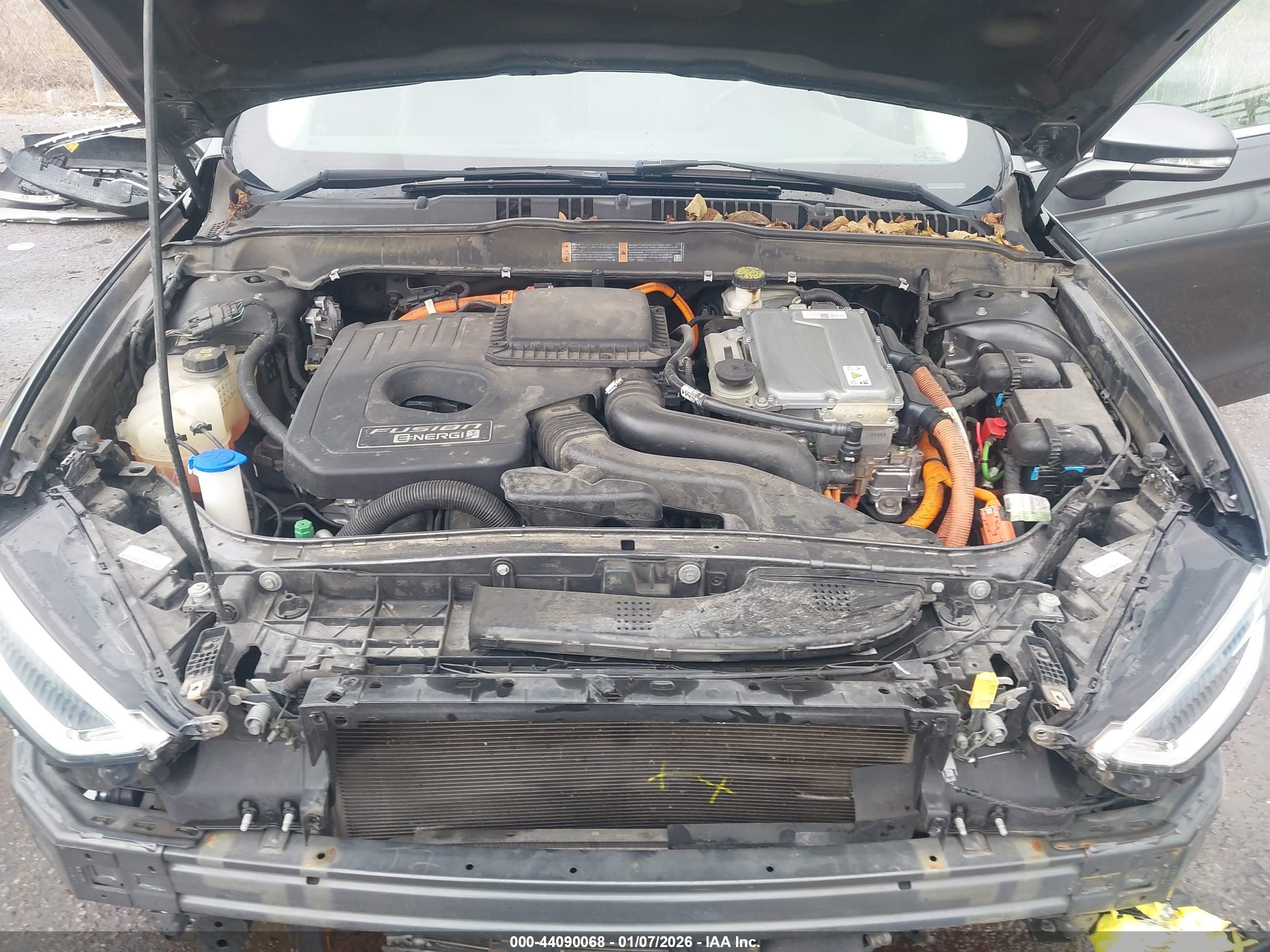 FORD FUSION image 10