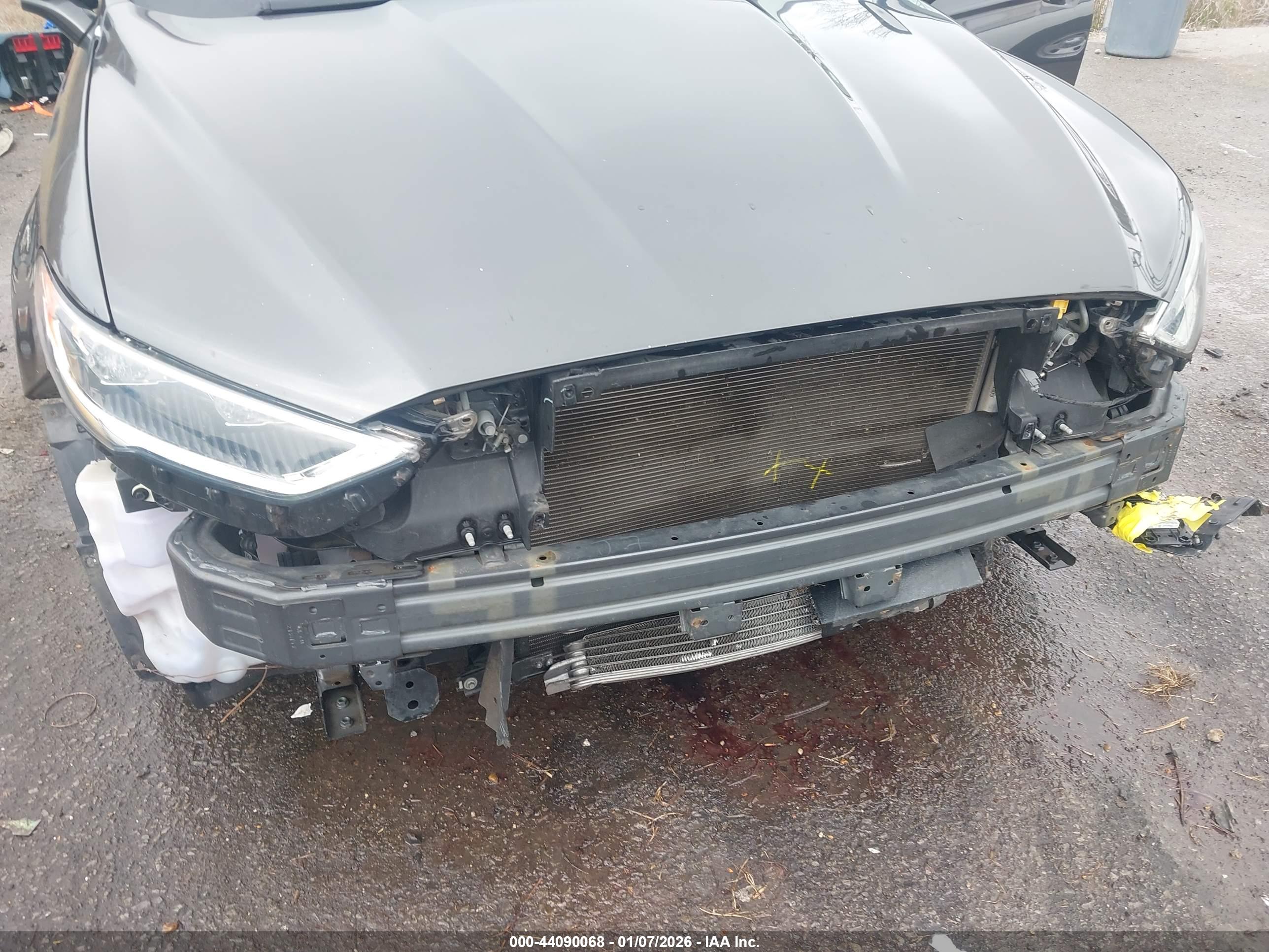 FORD FUSION image 6