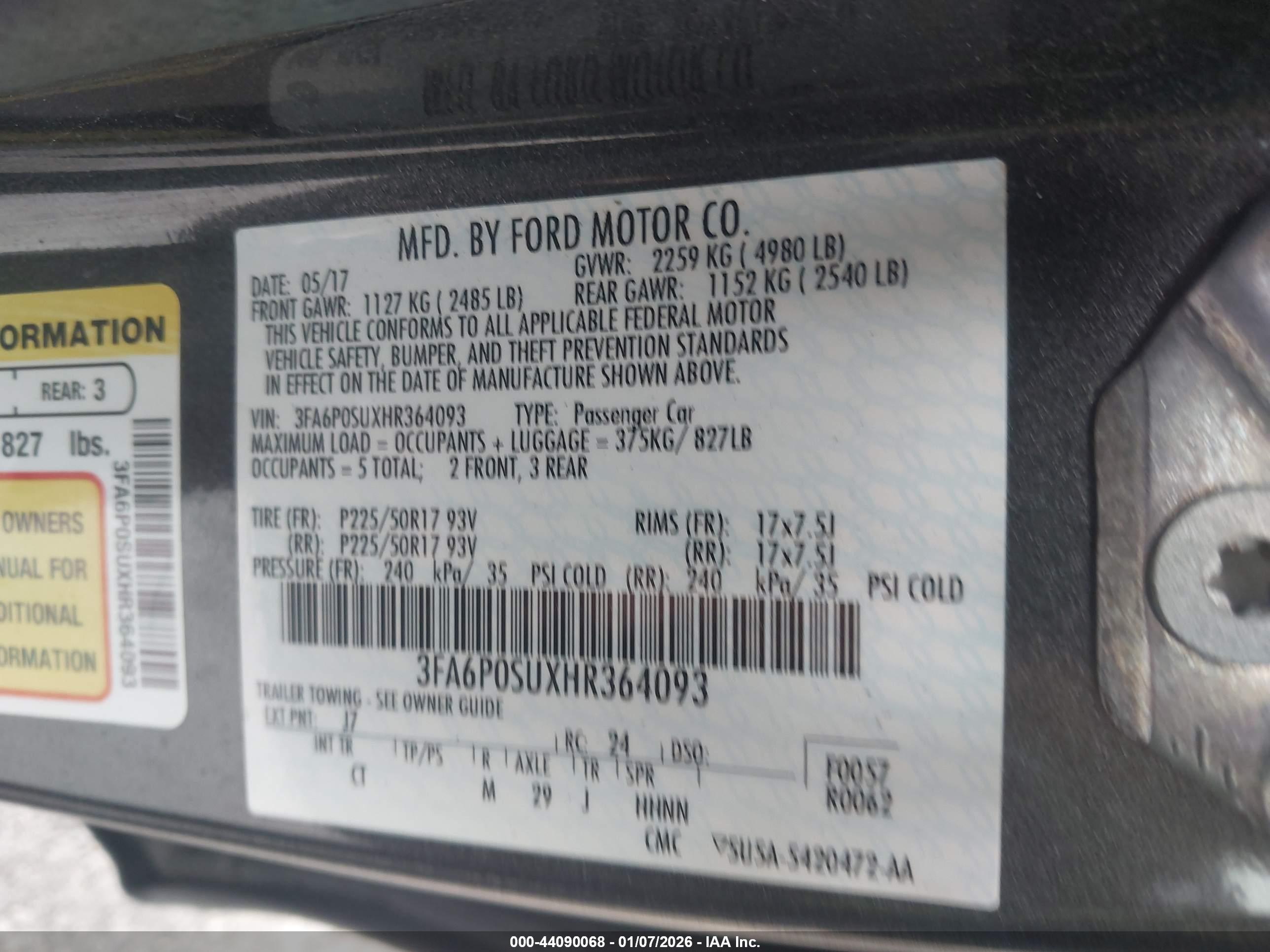 FORD FUSION image 9