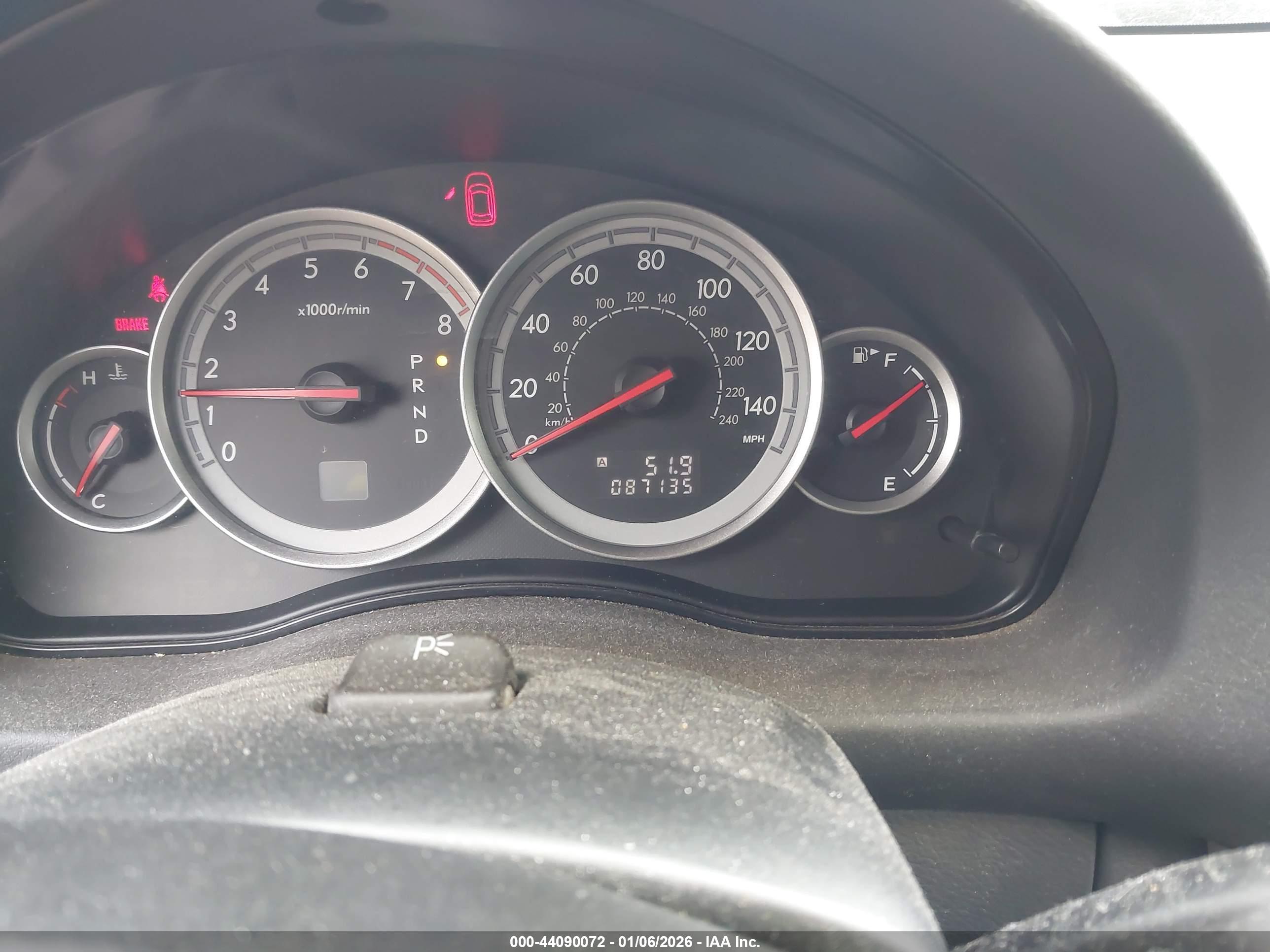 SUBARU OUTBACK image 7