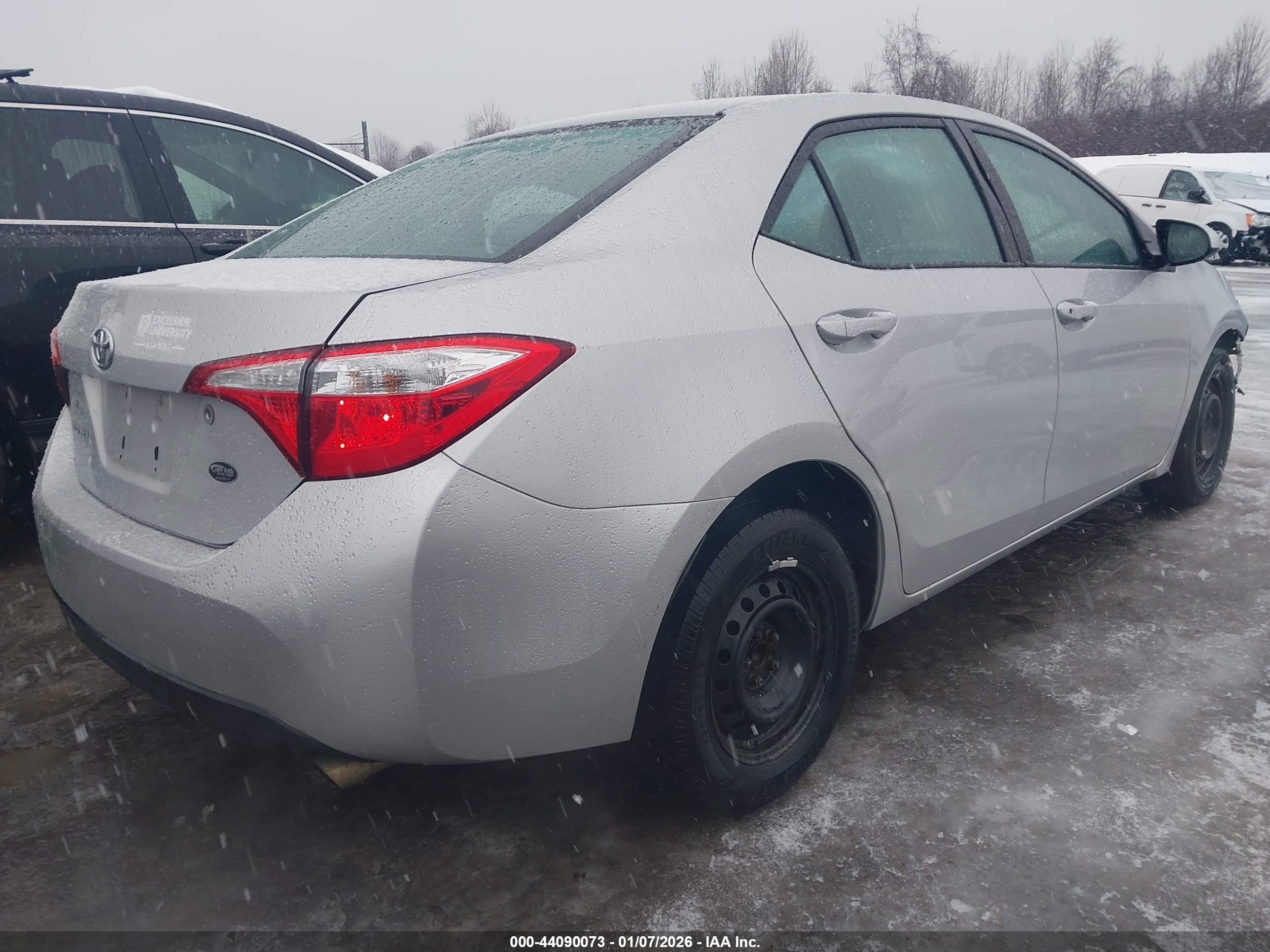 TOYOTA COROLLA image 4