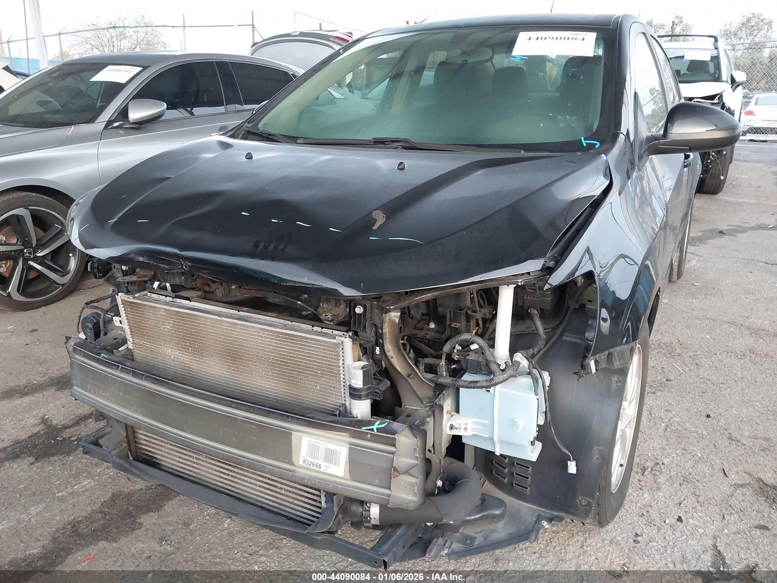 CHEVROLET SONIC image 6