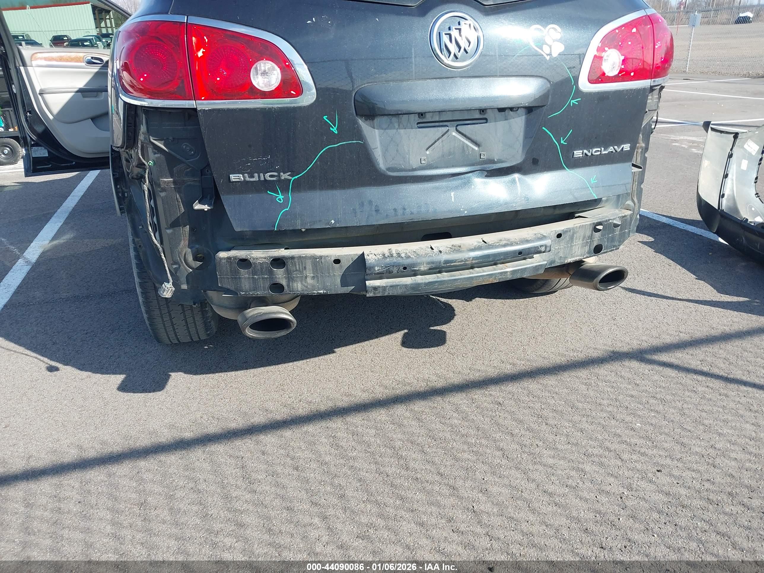 BUICK ENCLAVE image 6