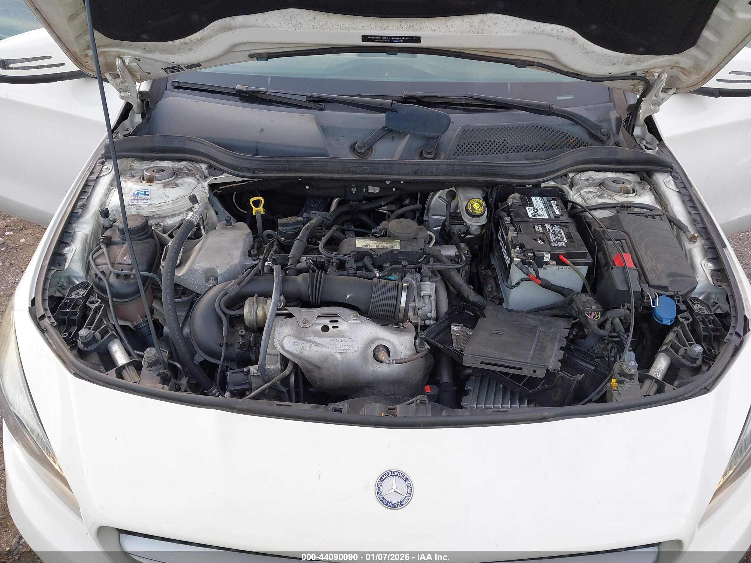 MERCEDES-BENZ CLA image 10