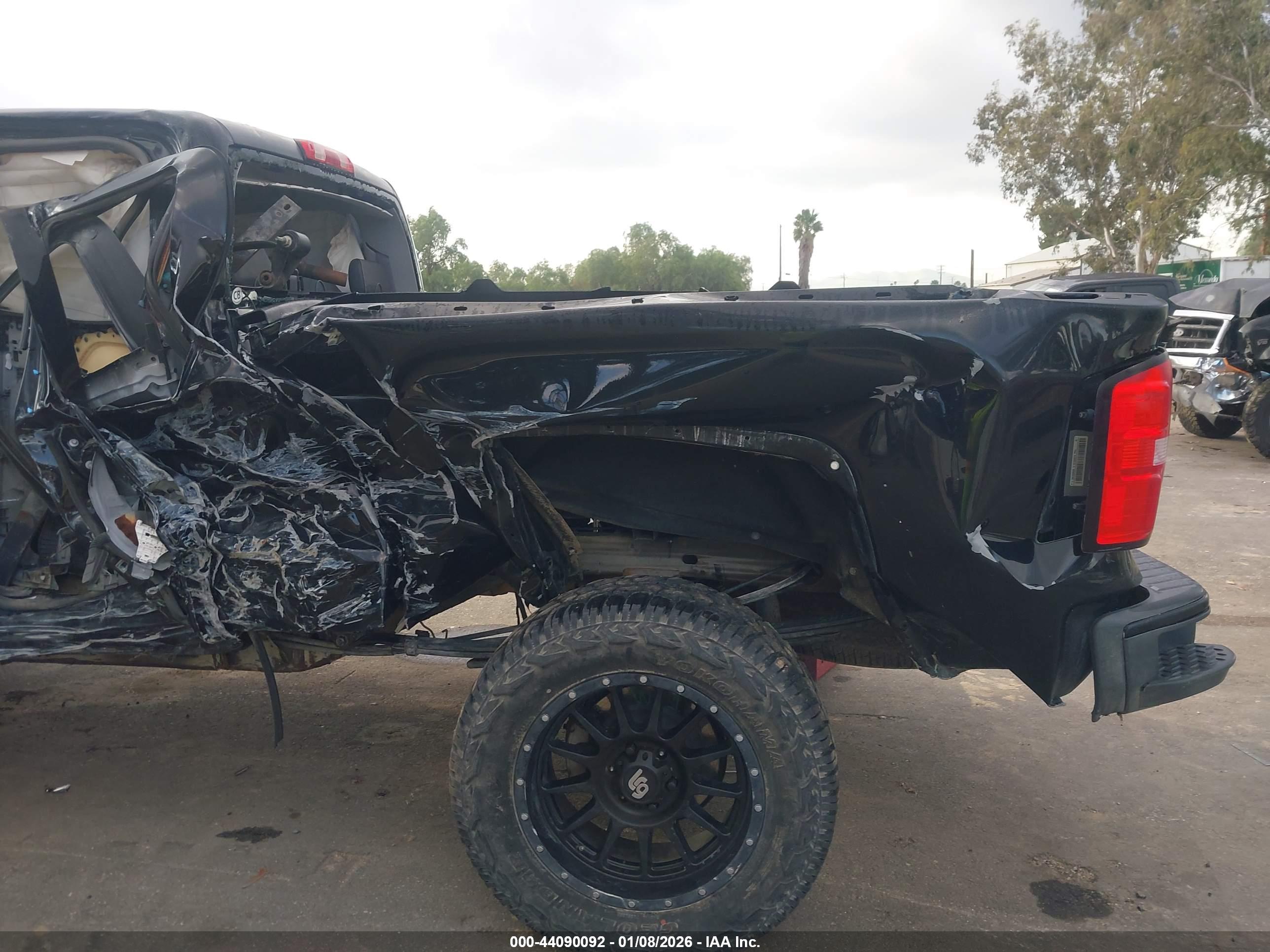 GMC SIERRA image 6