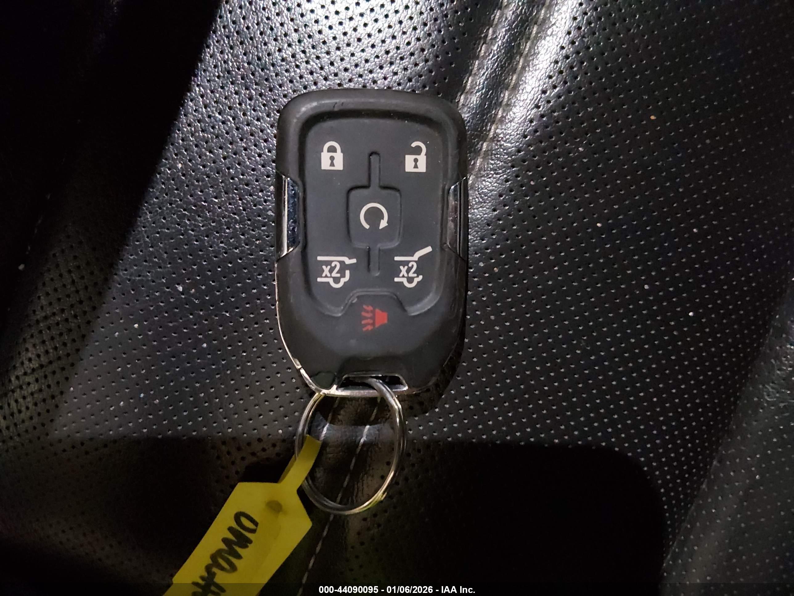 GMC YUKON image 11