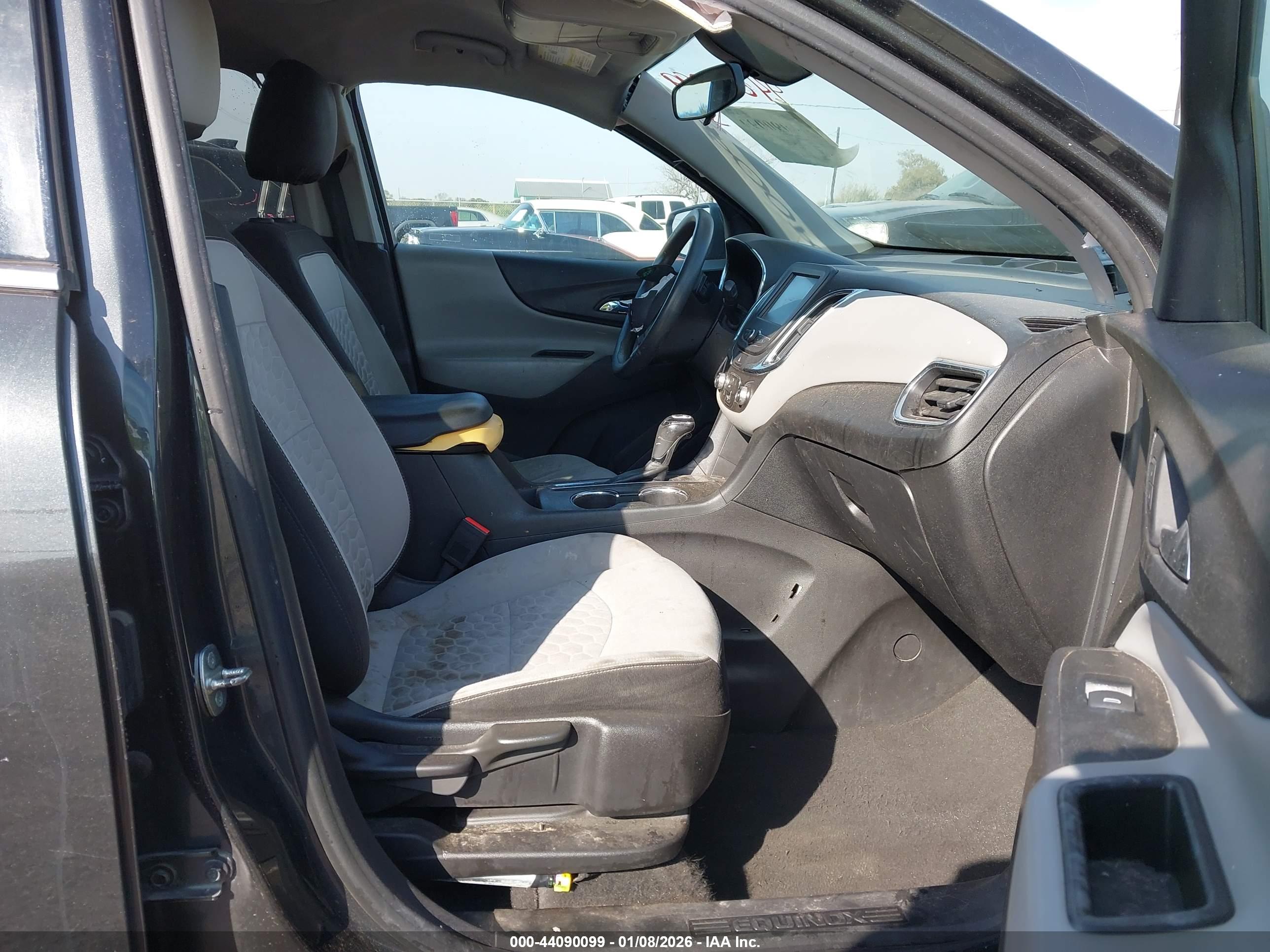 CHEVROLET EQUINOX image 5